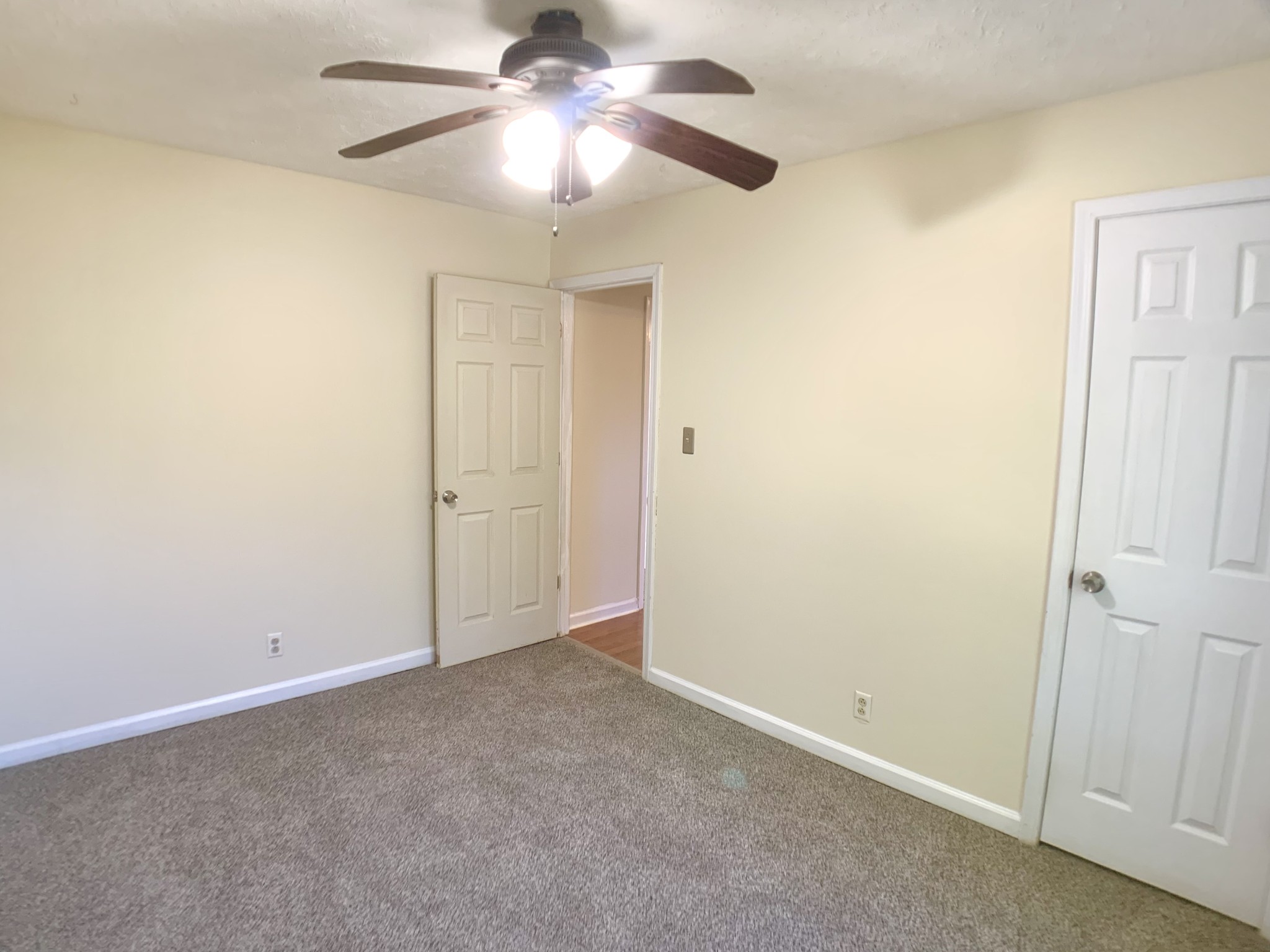 833 Washington Ave Property Photo 19