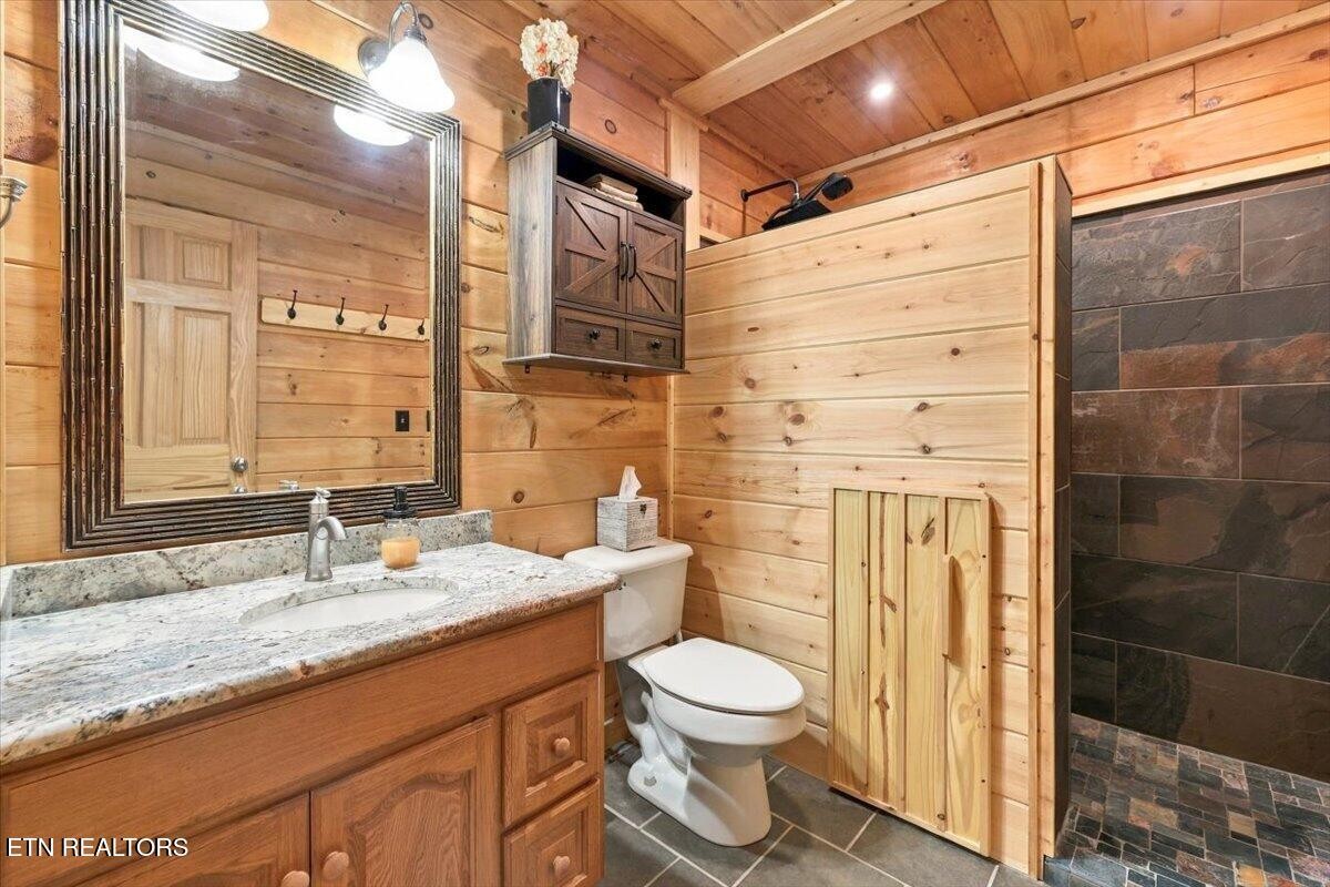 462 Middle Creek Rd Property Photo 10