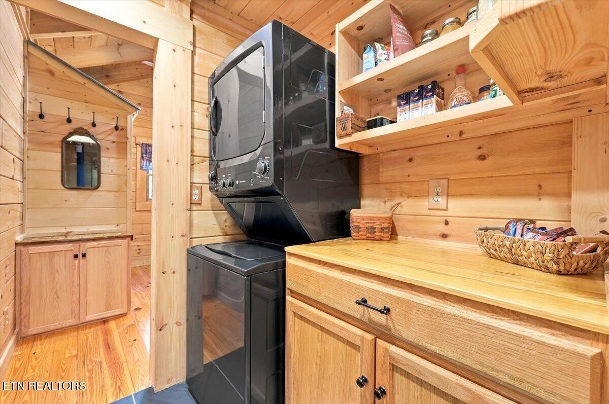 462 Middle Creek Rd Property Photo 11