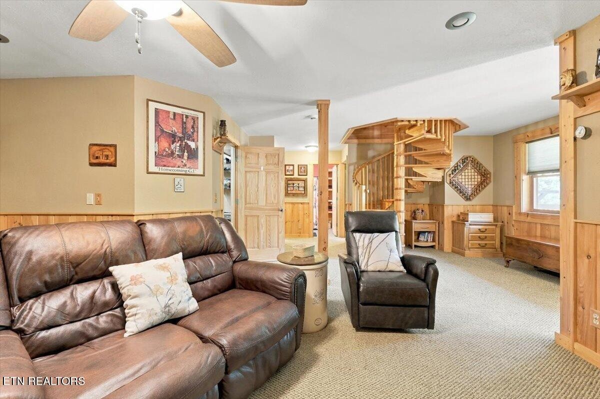 462 Middle Creek Rd Property Photo 16
