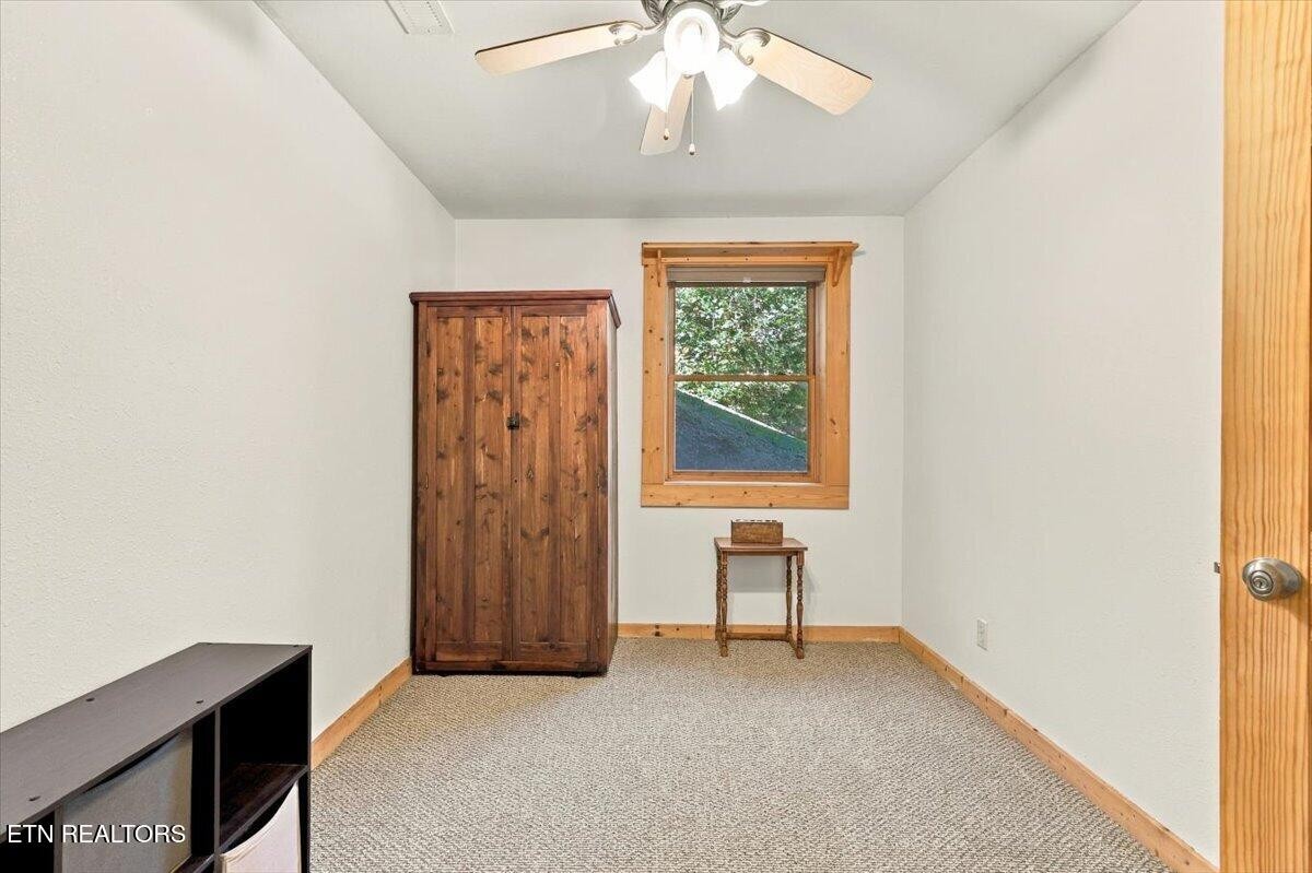 462 Middle Creek Rd Property Photo 18