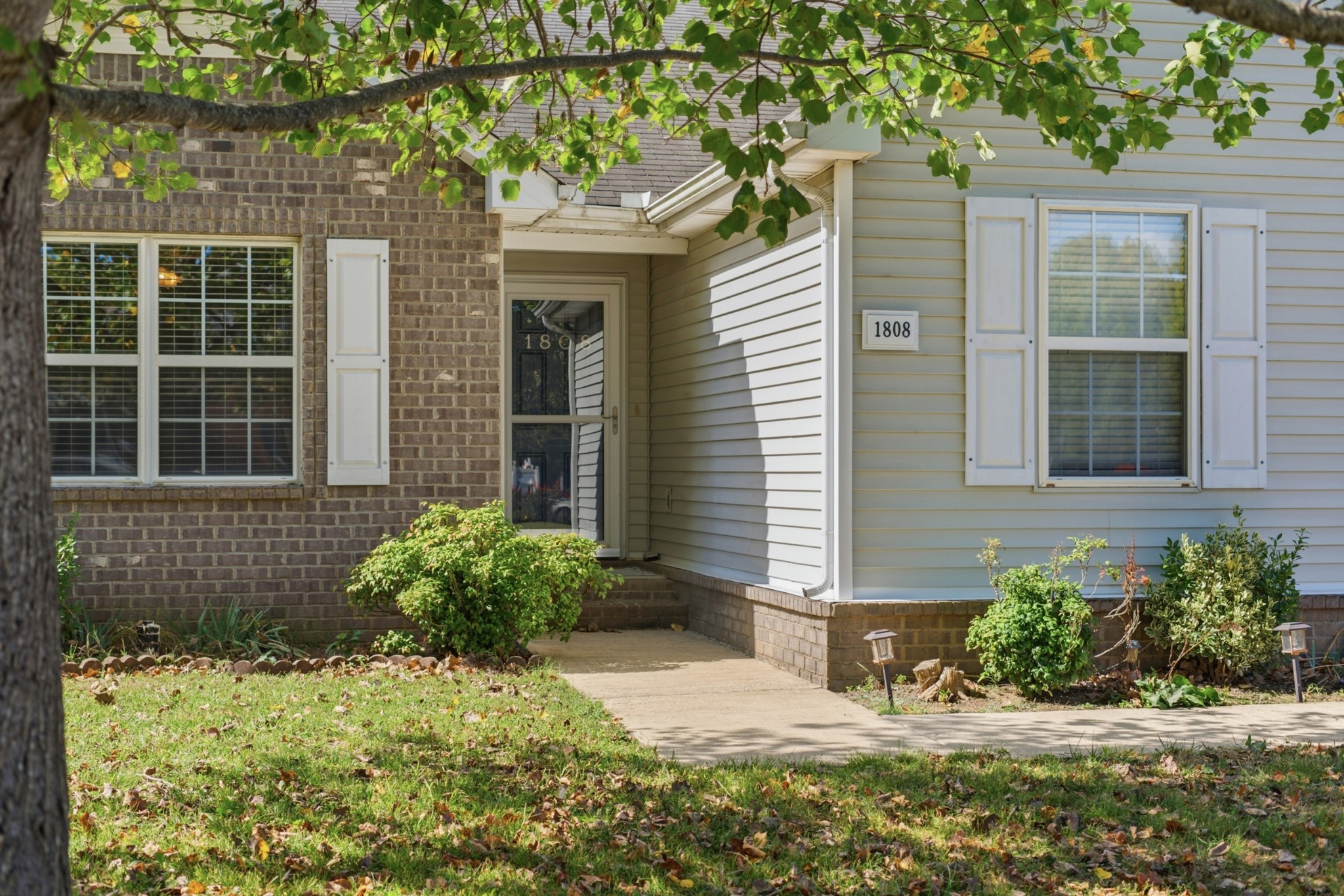 1808 Saint Andrews Dr Property Photo 3