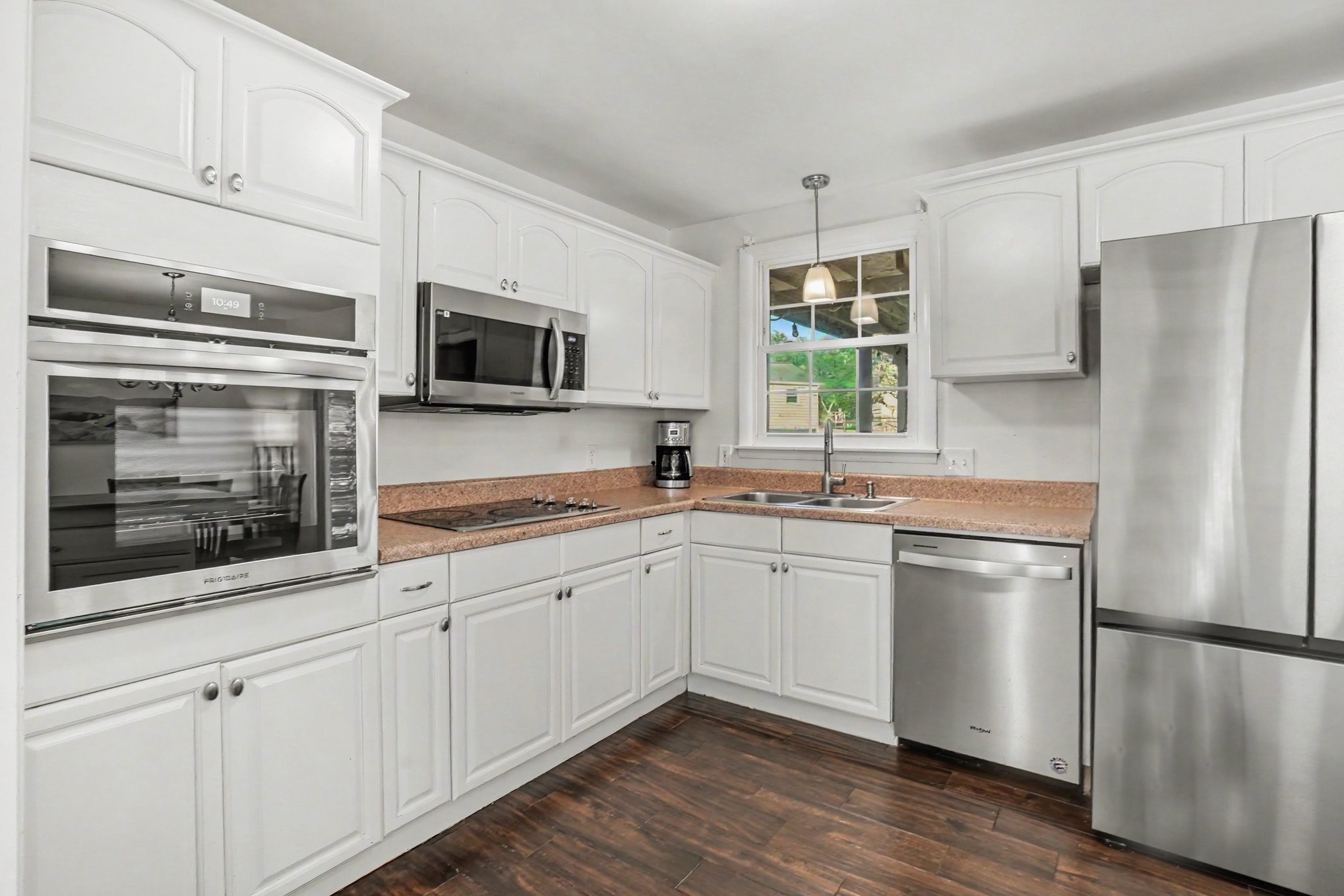 4848 Catskill Dr Property Photo 4