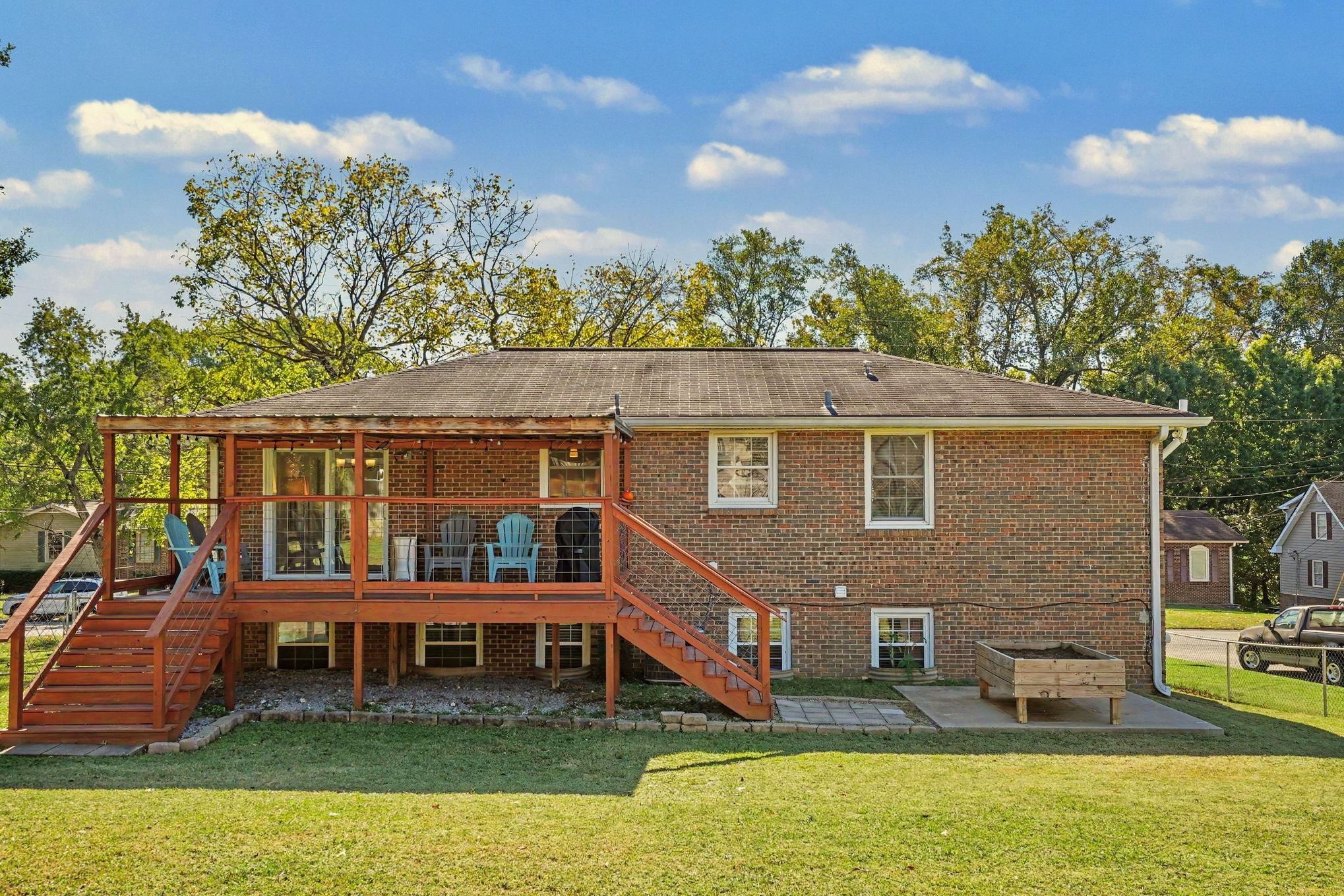 4848 Catskill Dr Property Photo 23