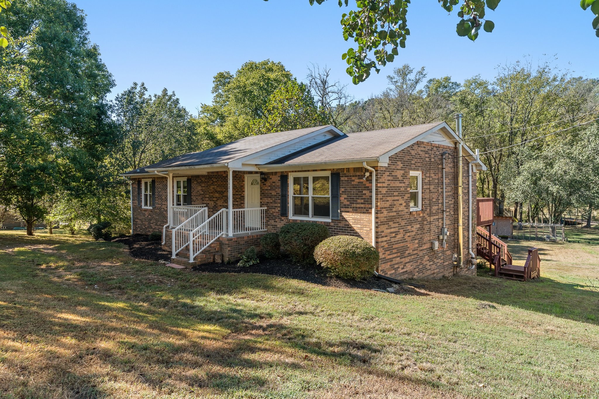 568 Blooming Grove Rd Property Photo 1