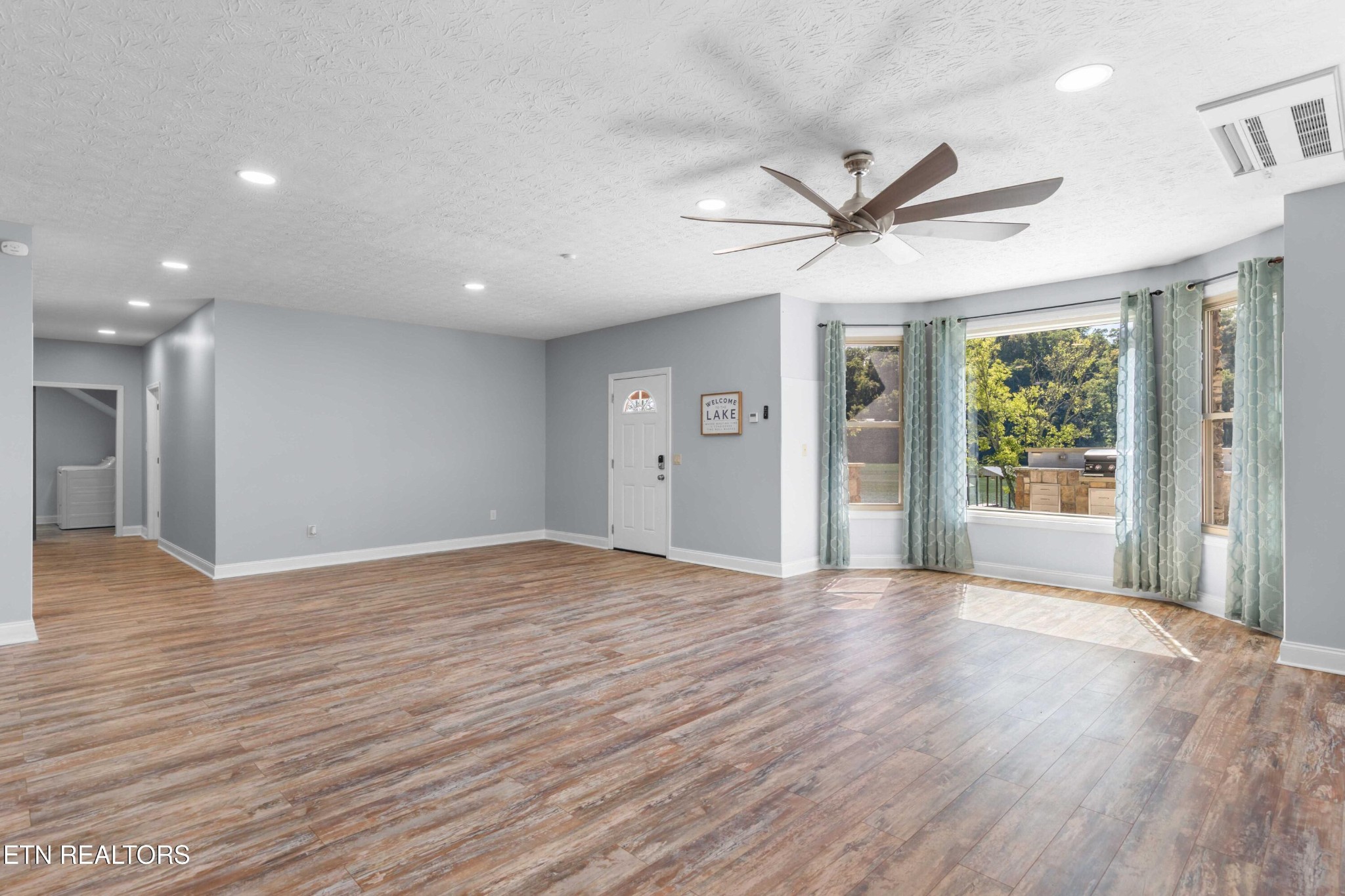 274 Lakecrest Drive Property Photo 46