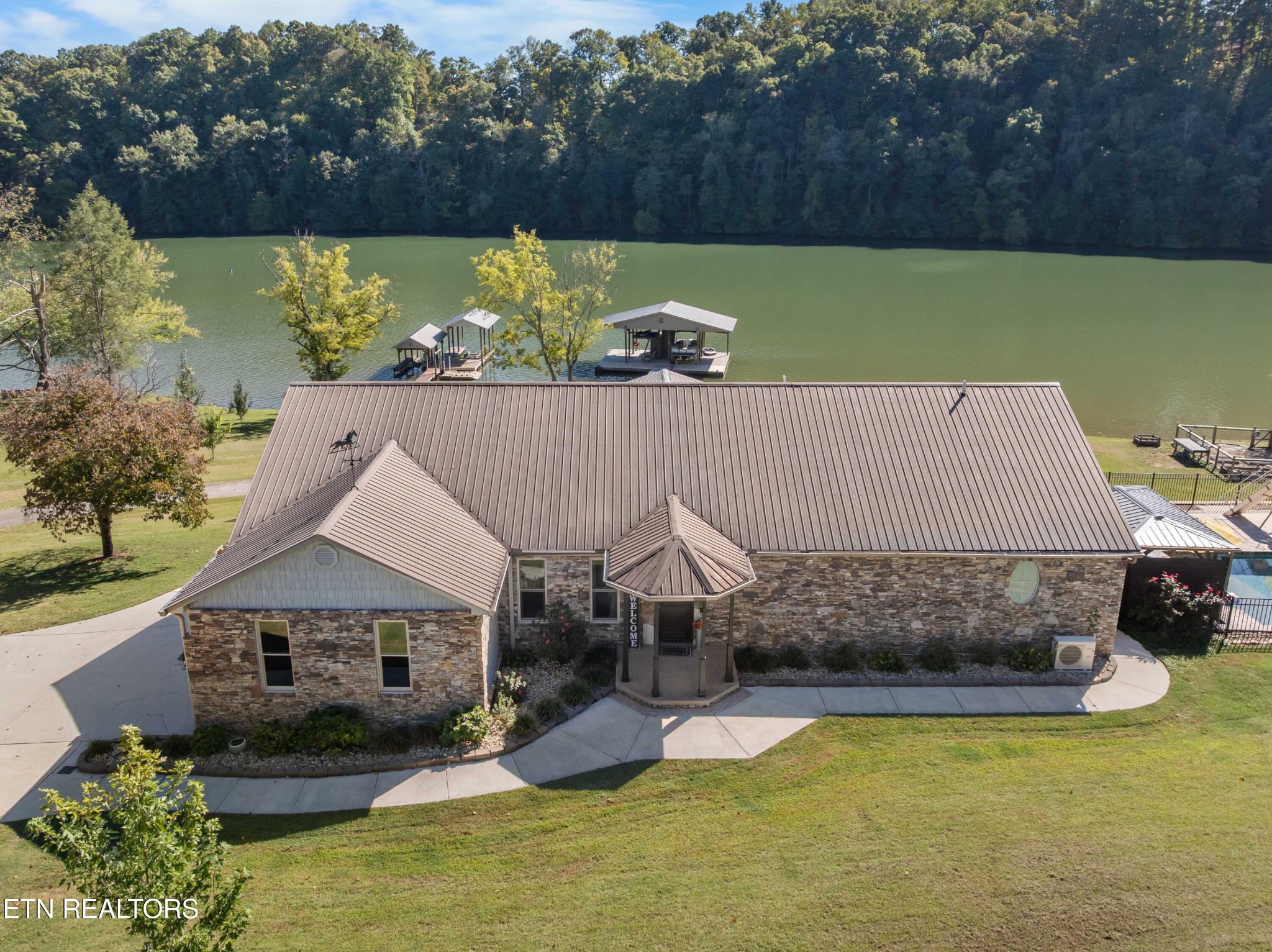 274 Lakecrest Drive Property Photo 55