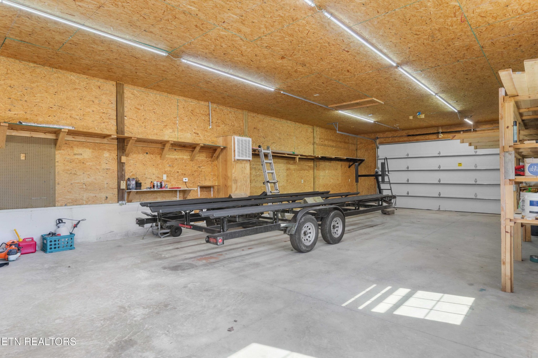 274 Lakecrest Drive Property Photo 60