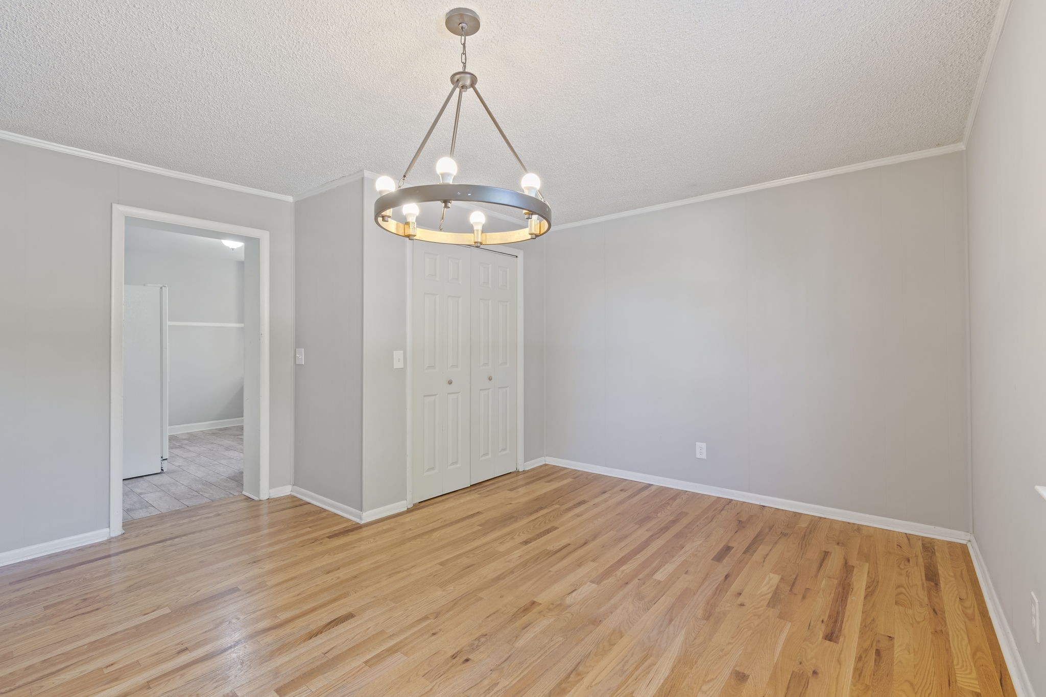 5806 Robertson Ave Property Photo 17