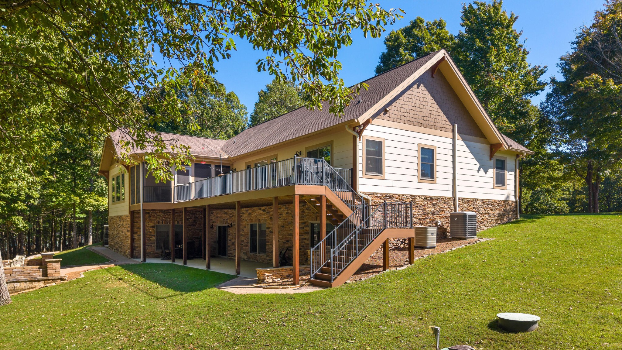 347 Tunnie Point Property Photo 9