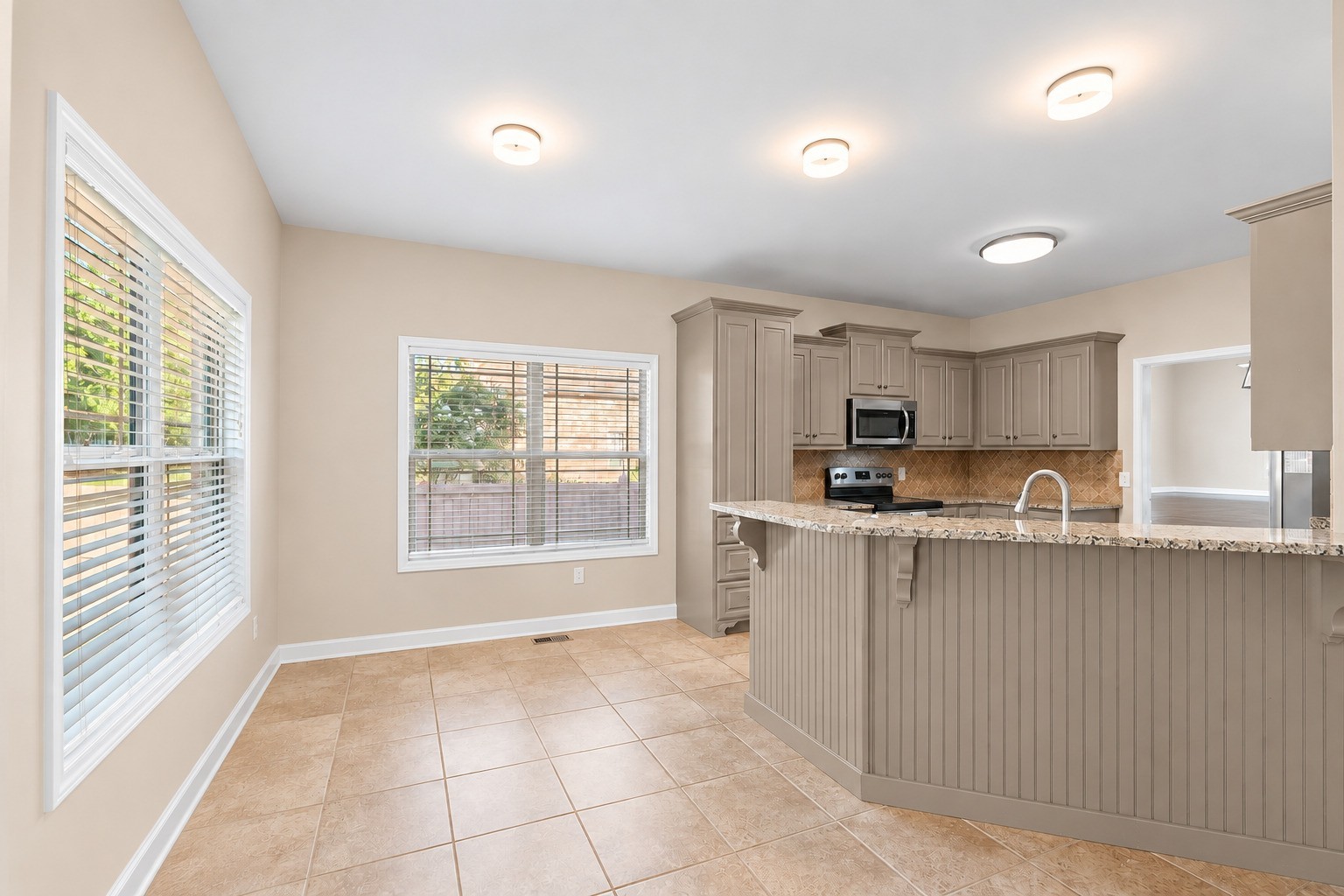 5232 Honeybee Dr Property Photo 16