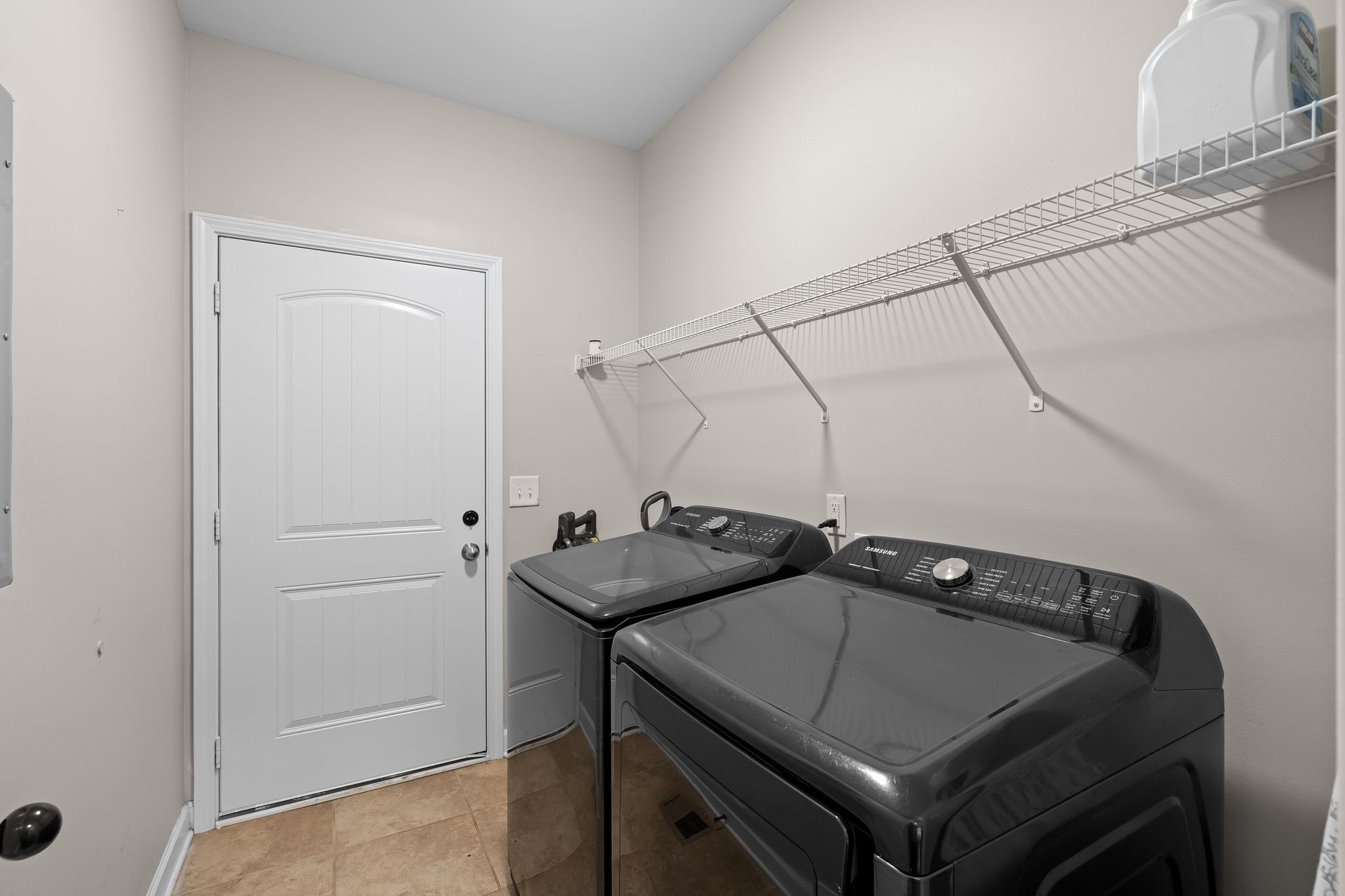 5232 Honeybee Dr Property Photo 22