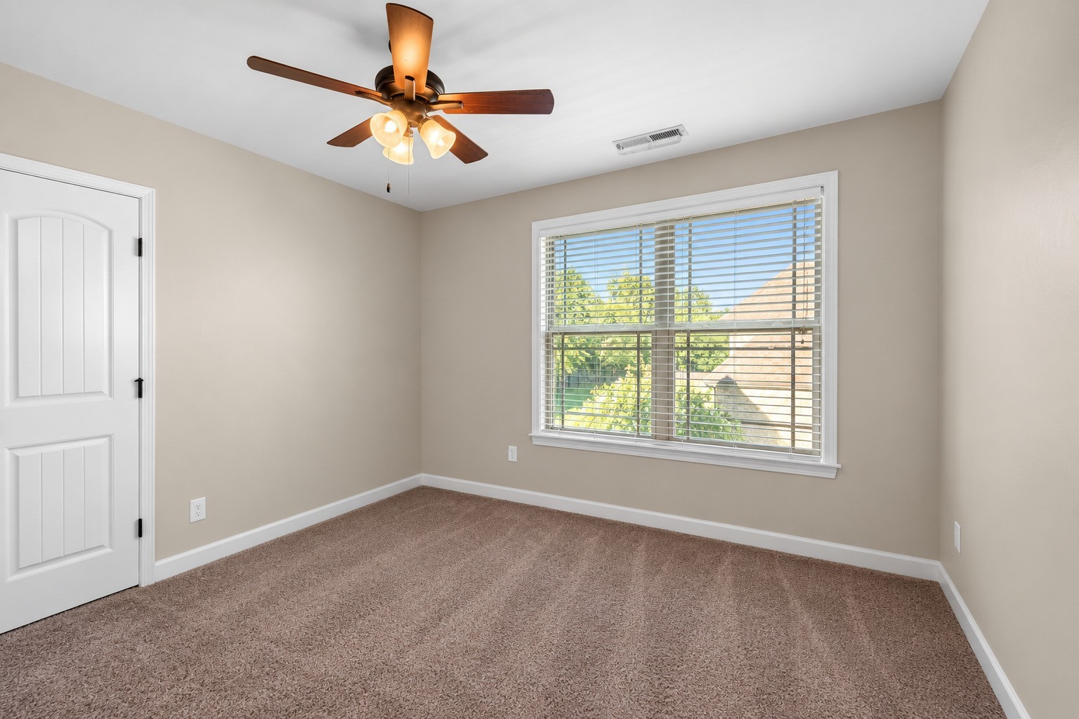 5232 Honeybee Dr Property Photo 29