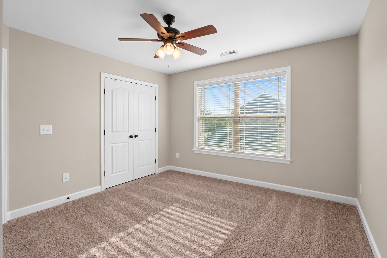 5232 Honeybee Dr Property Photo 31