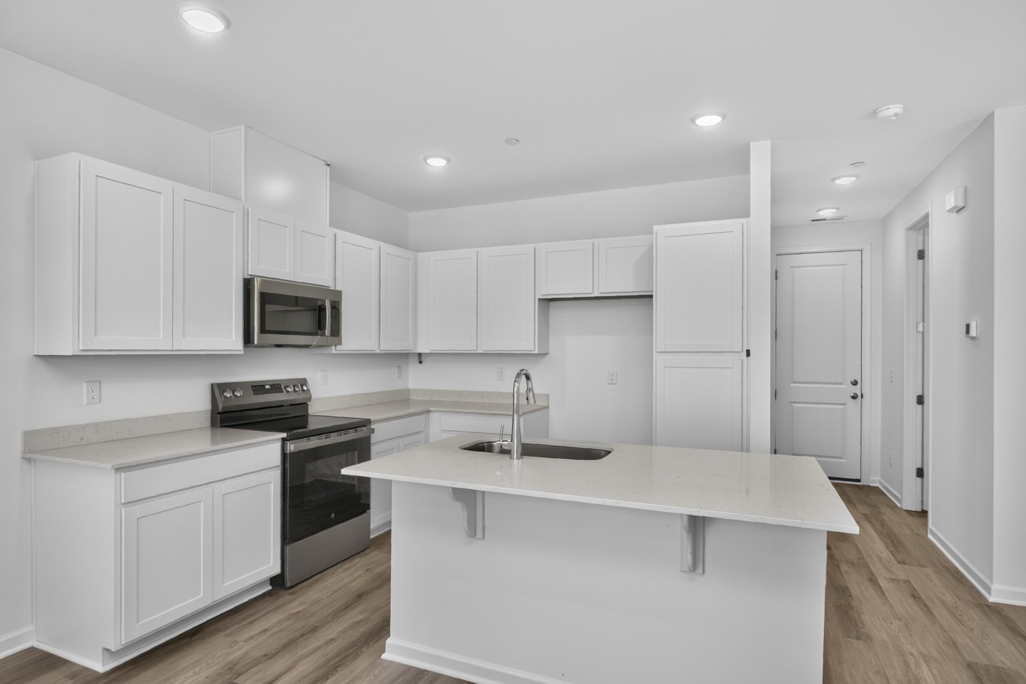 321 Lynwood Station Boulevard Property Photo 13