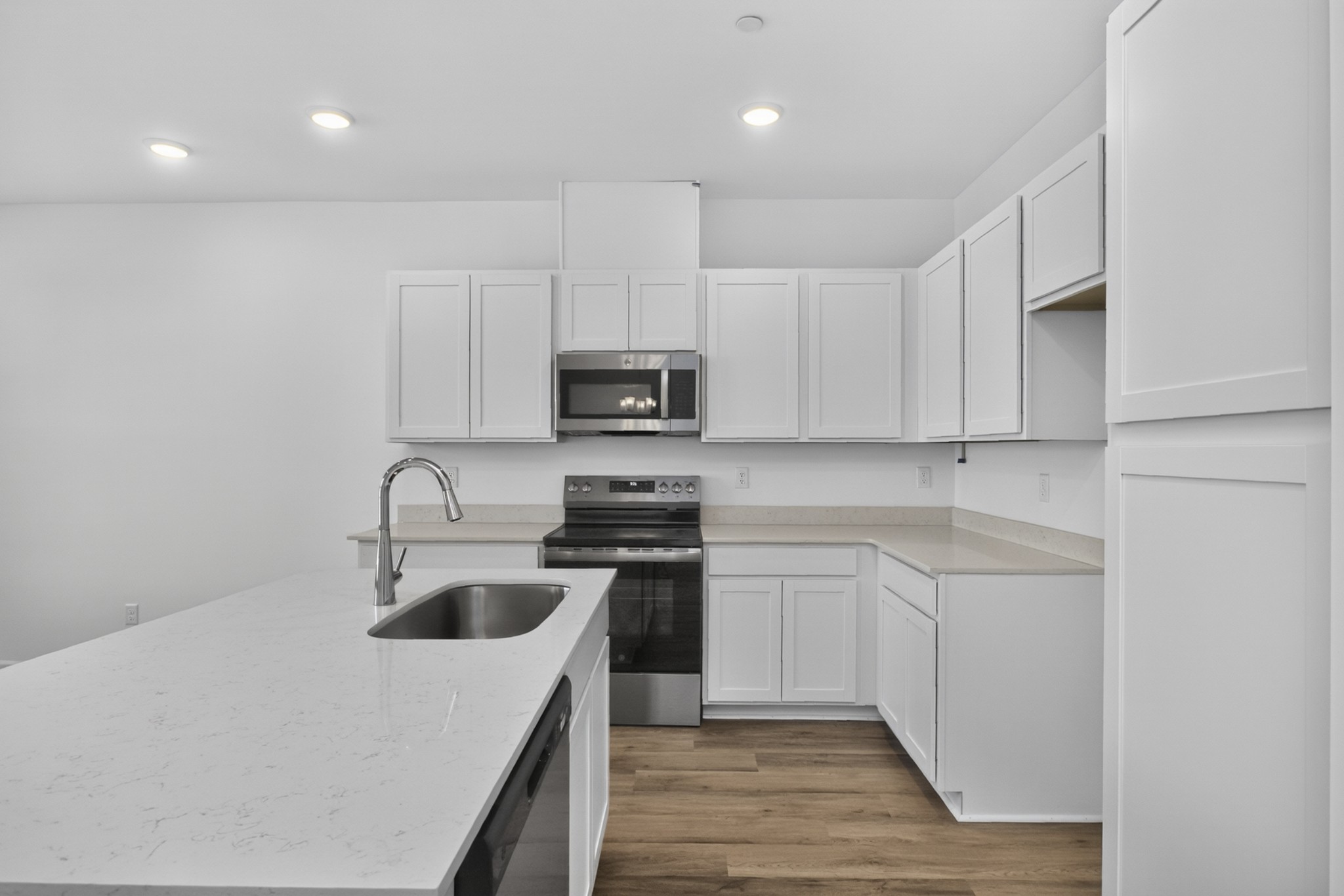 321 Lynwood Station Boulevard Property Photo 15