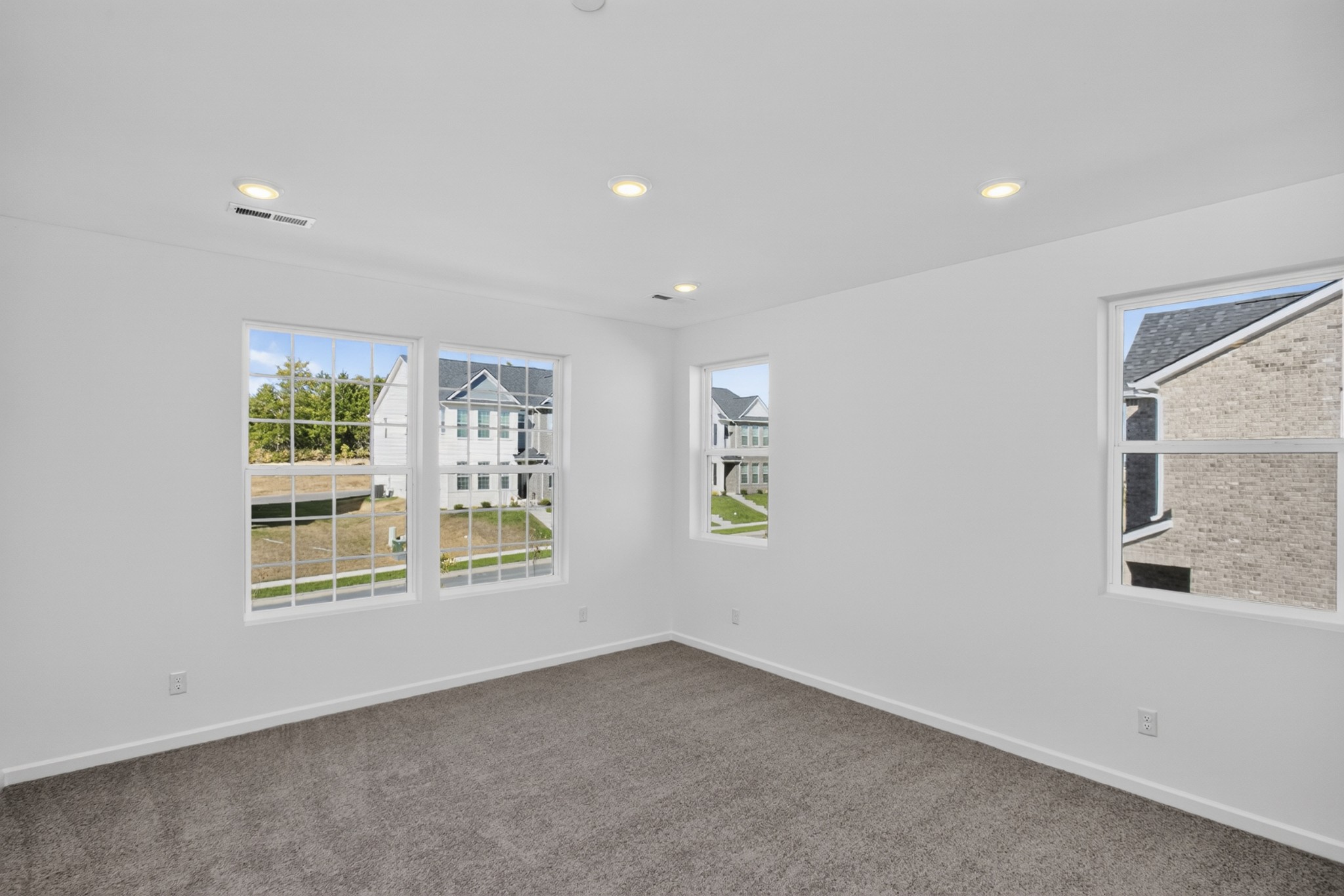 321 Lynwood Station Boulevard Property Photo 23