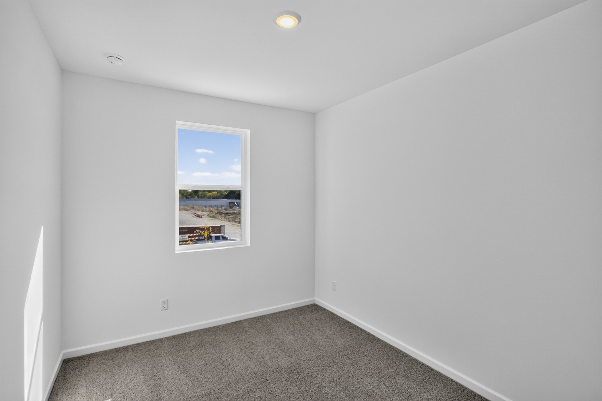 321 Lynwood Station Boulevard Property Photo 30