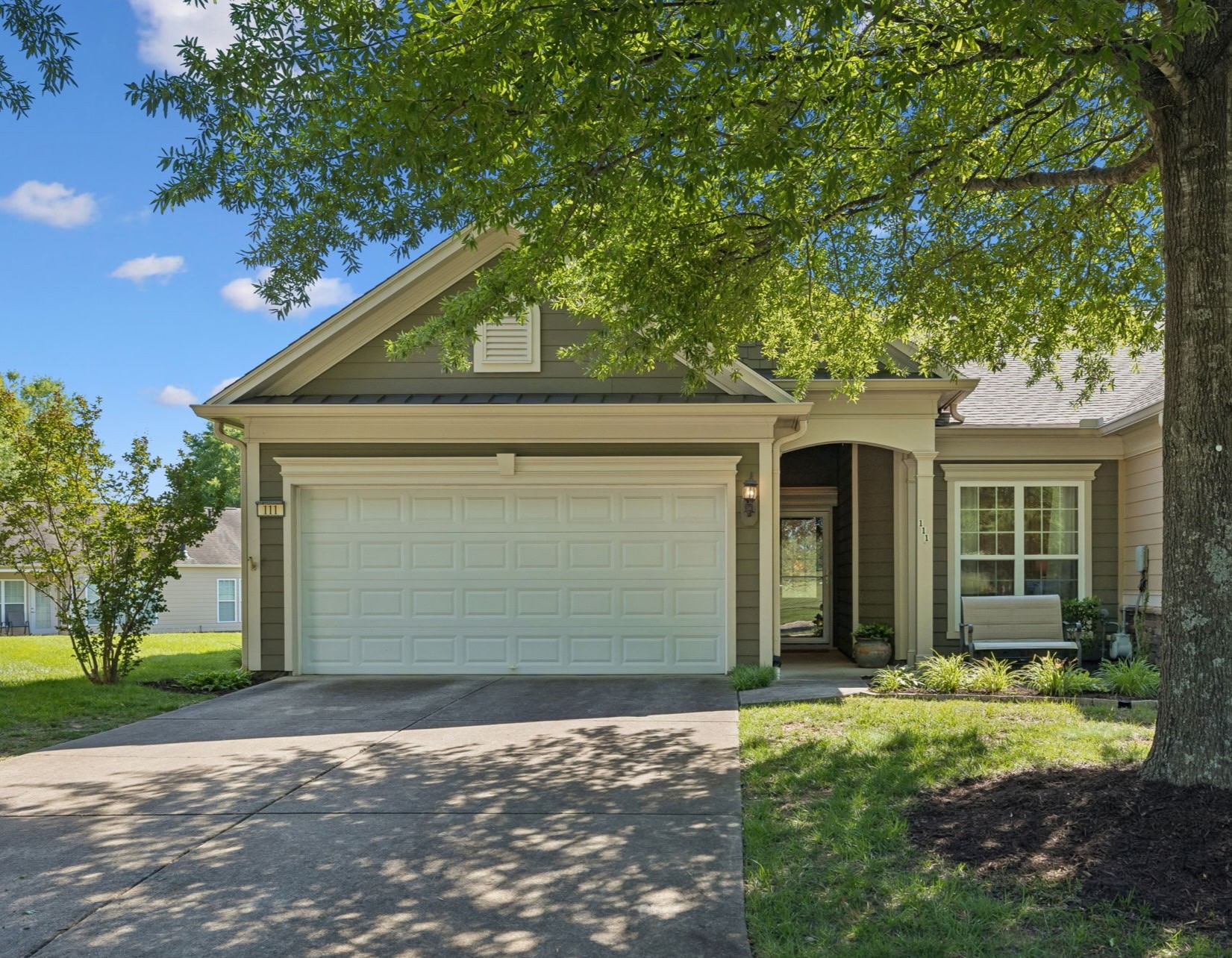 111 Old Towne Dr Property Photo 1