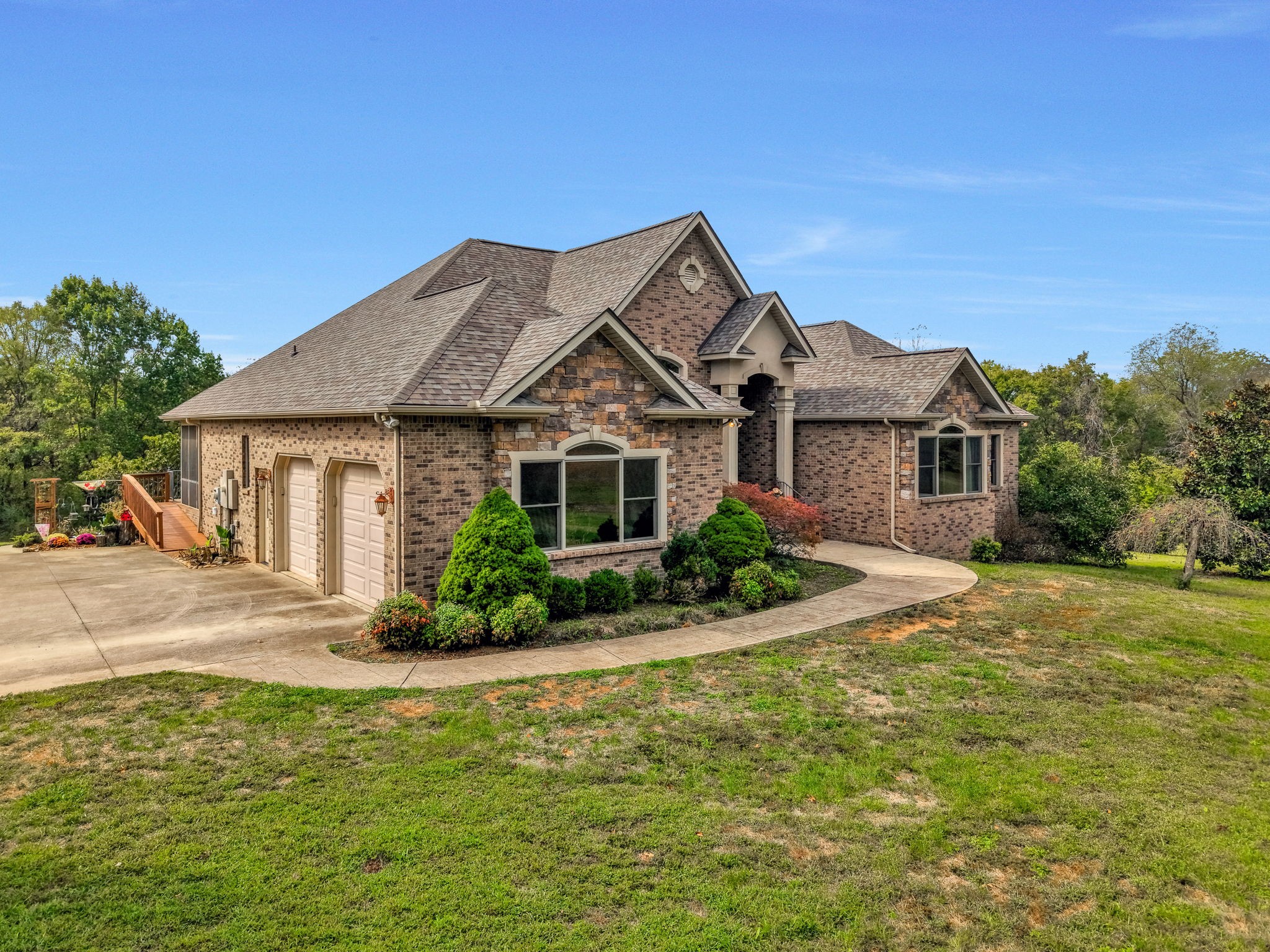 108 Cathey Rd Property Photo 3