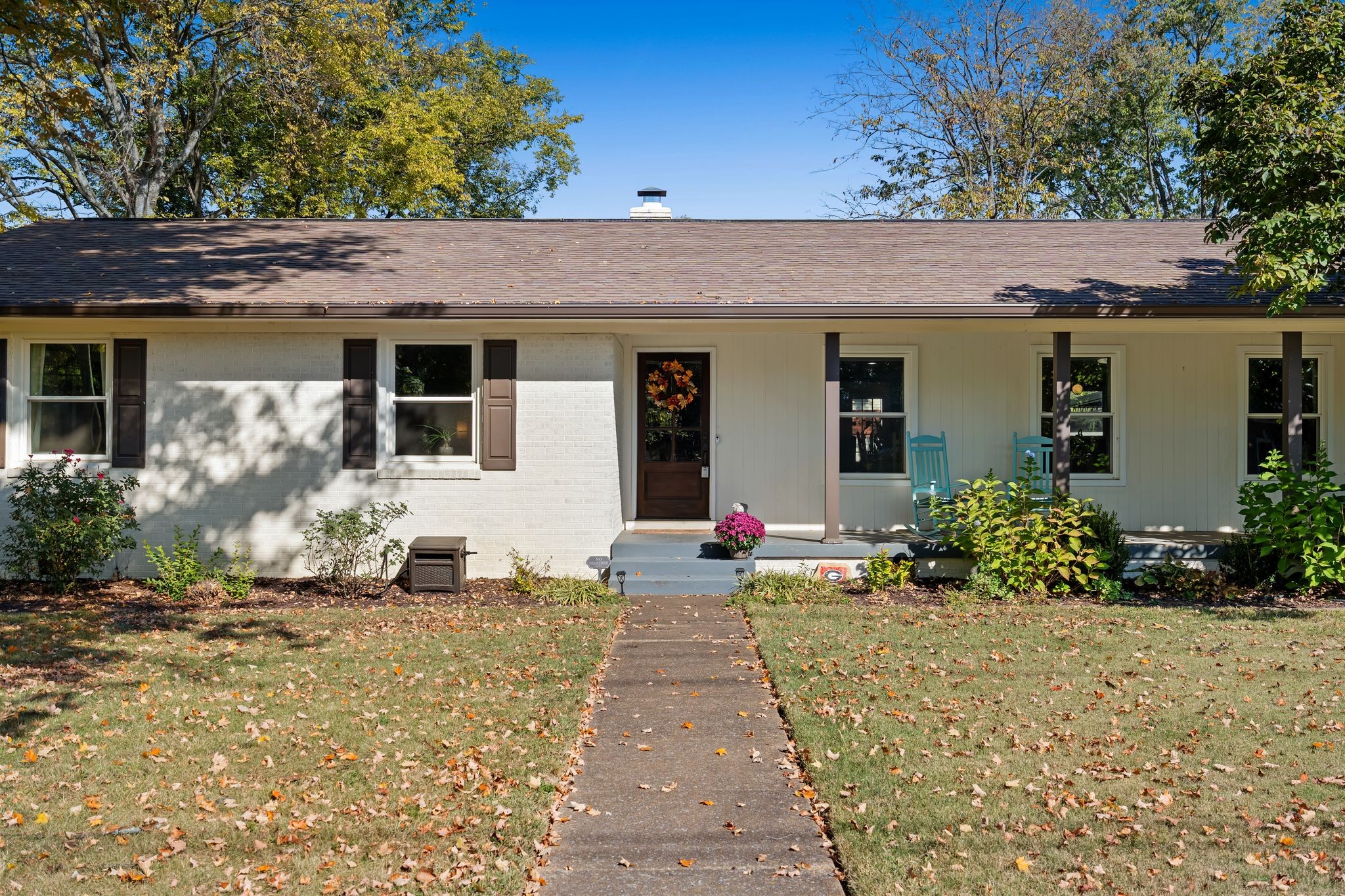 1911 Greenland Dr Property Photo 3