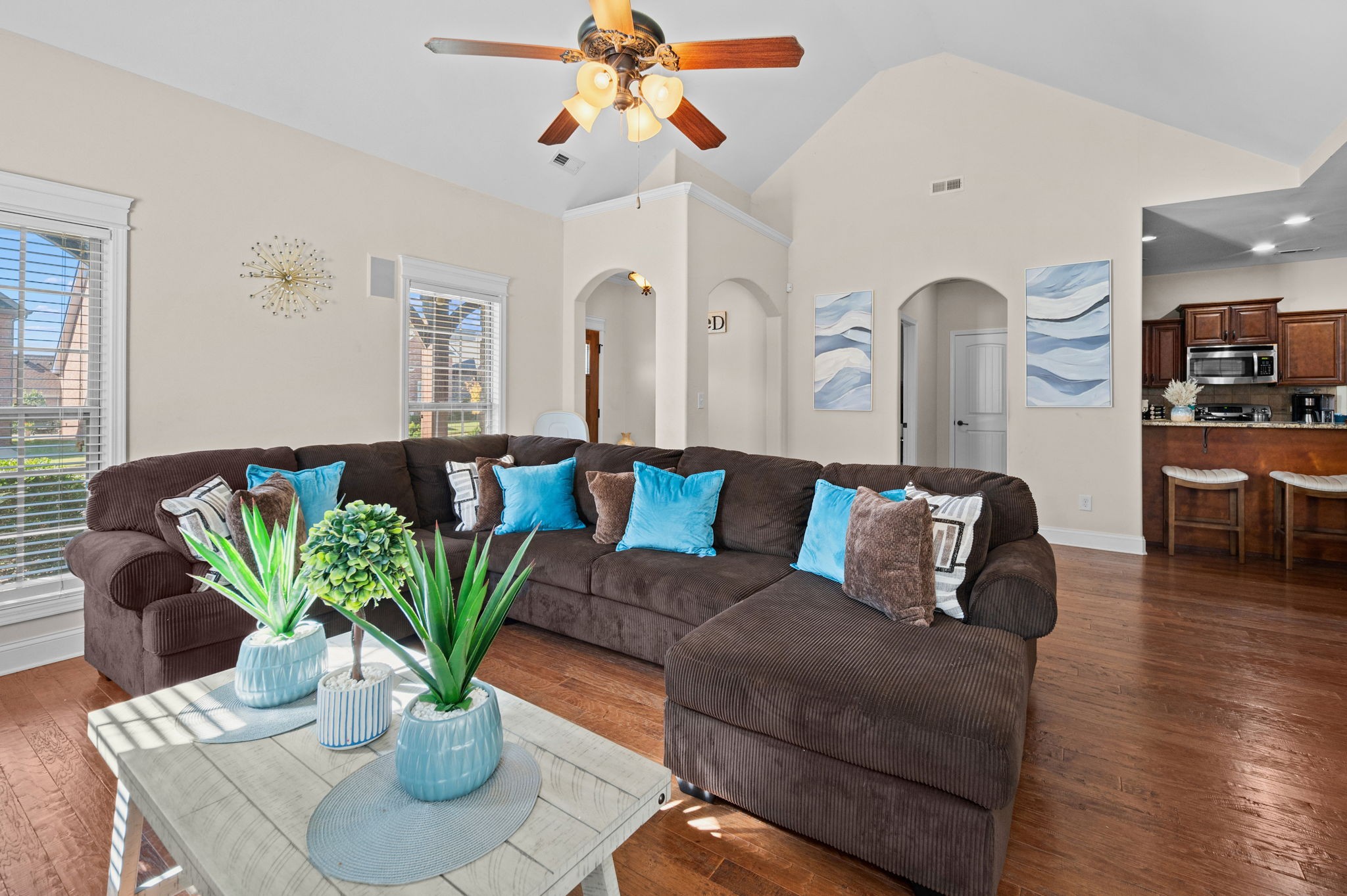 206 Dorchester Cir Property Photo 5