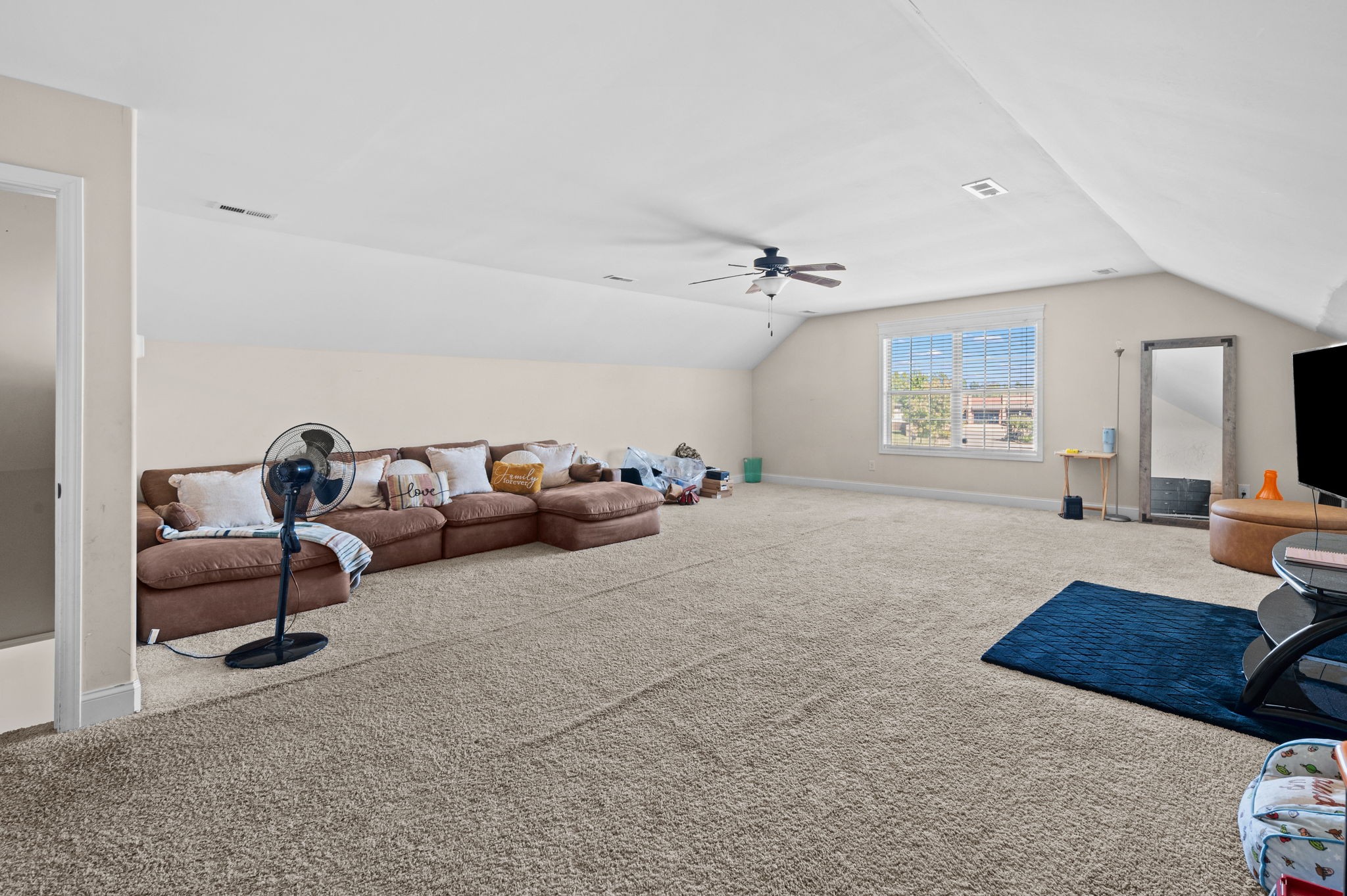 206 Dorchester Cir Property Photo 16