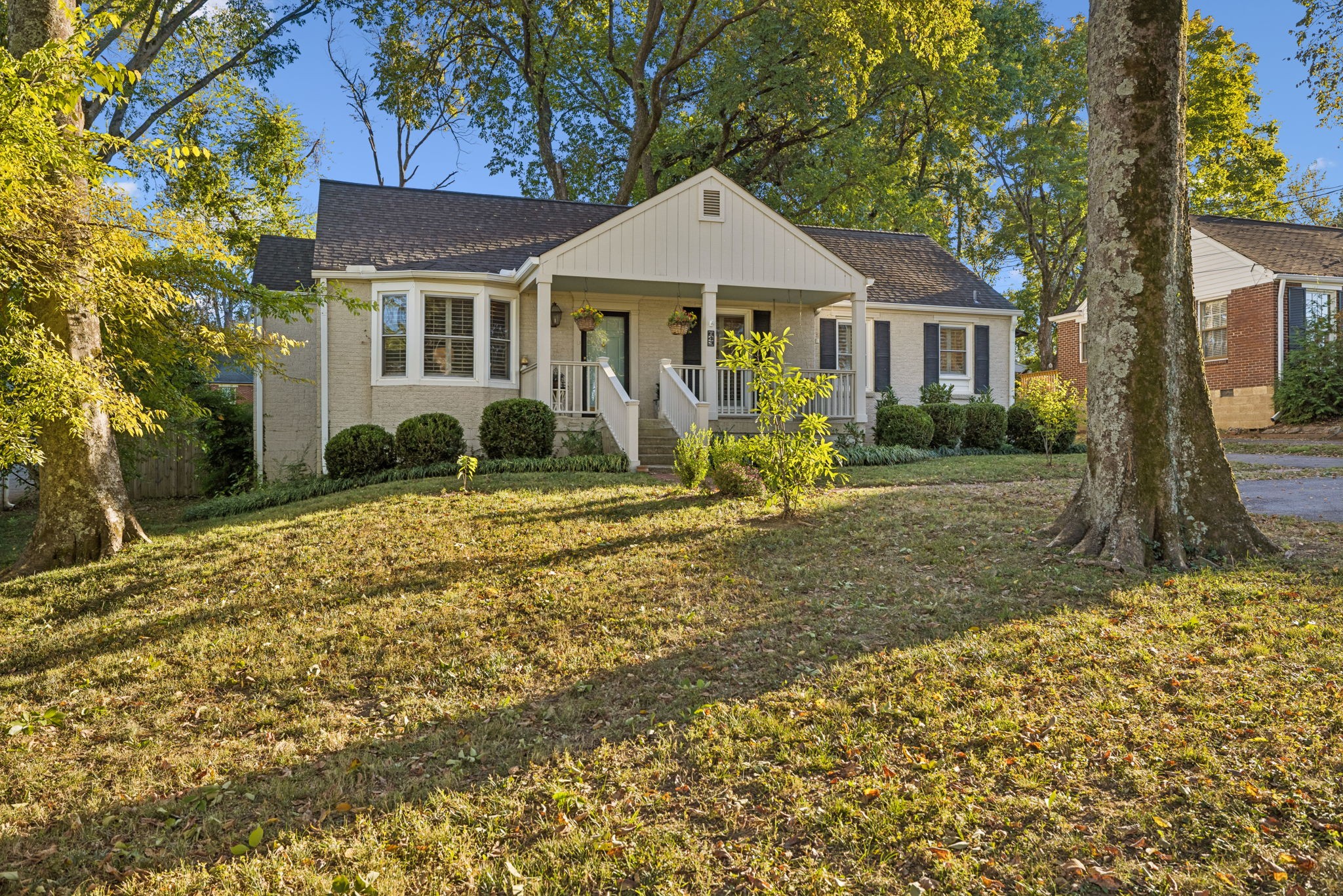 843 Crestridge Dr Property Photo 4