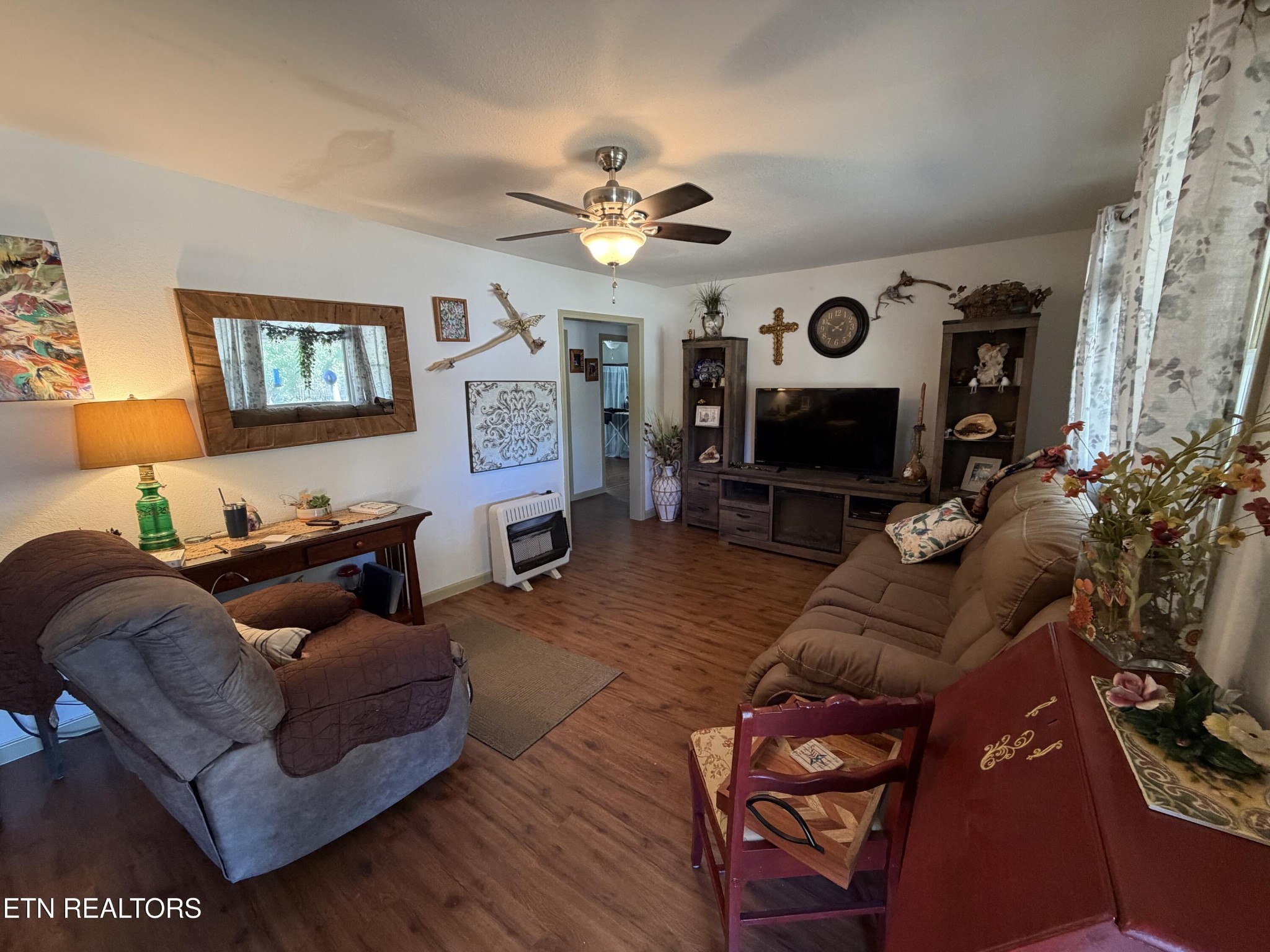 841 Yellow Cliff Rd Property Photo 9