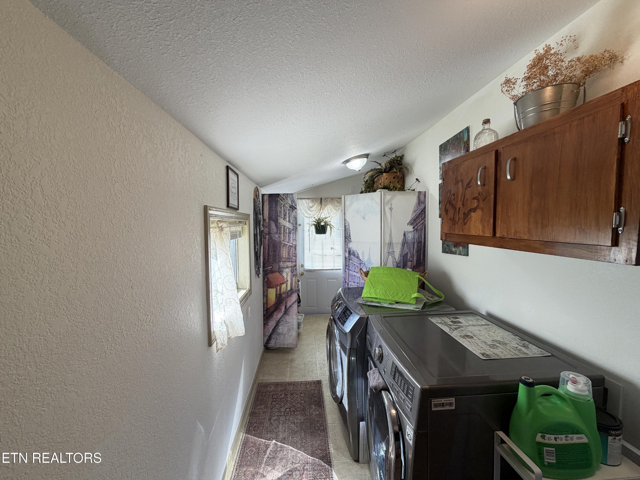 841 Yellow Cliff Rd Property Photo 16