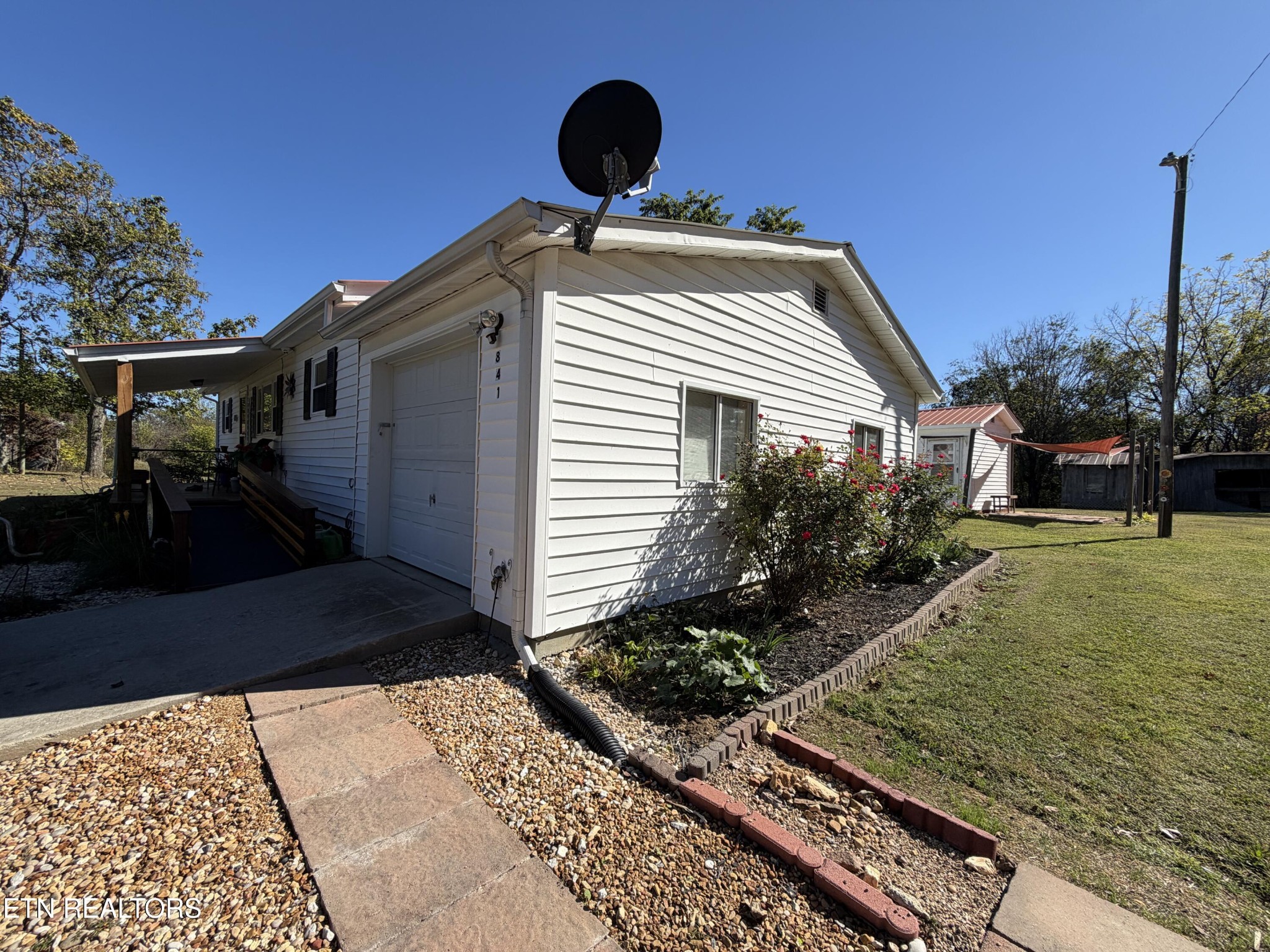 841 Yellow Cliff Rd Property Photo 30