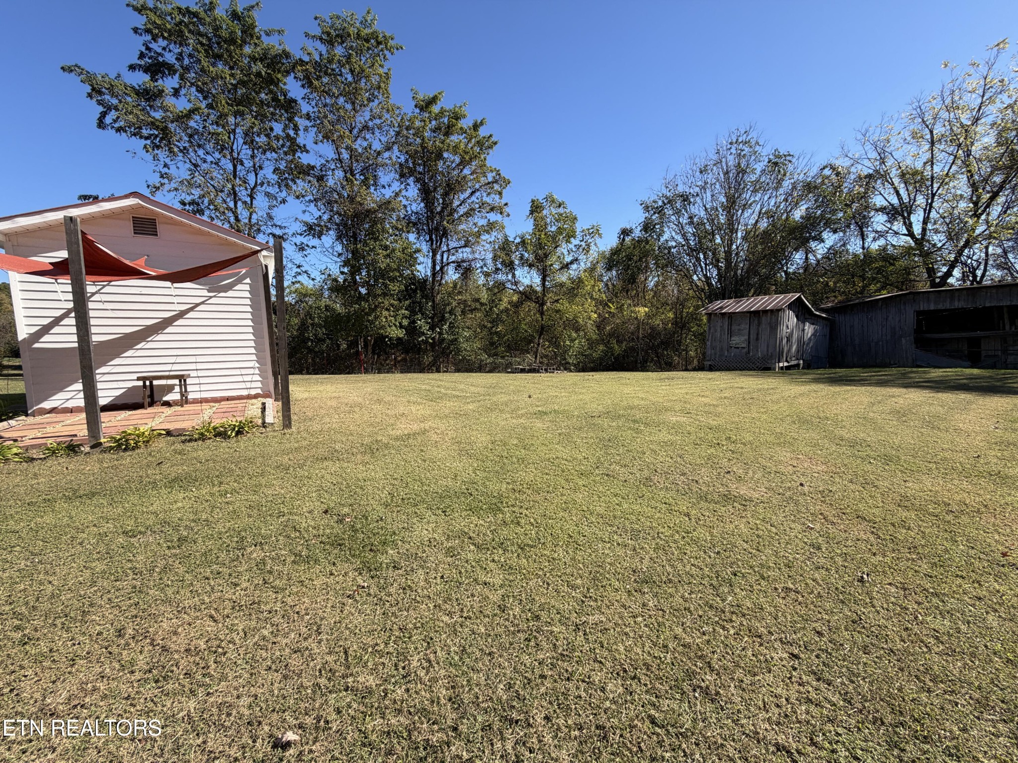 841 Yellow Cliff Rd Property Photo 39