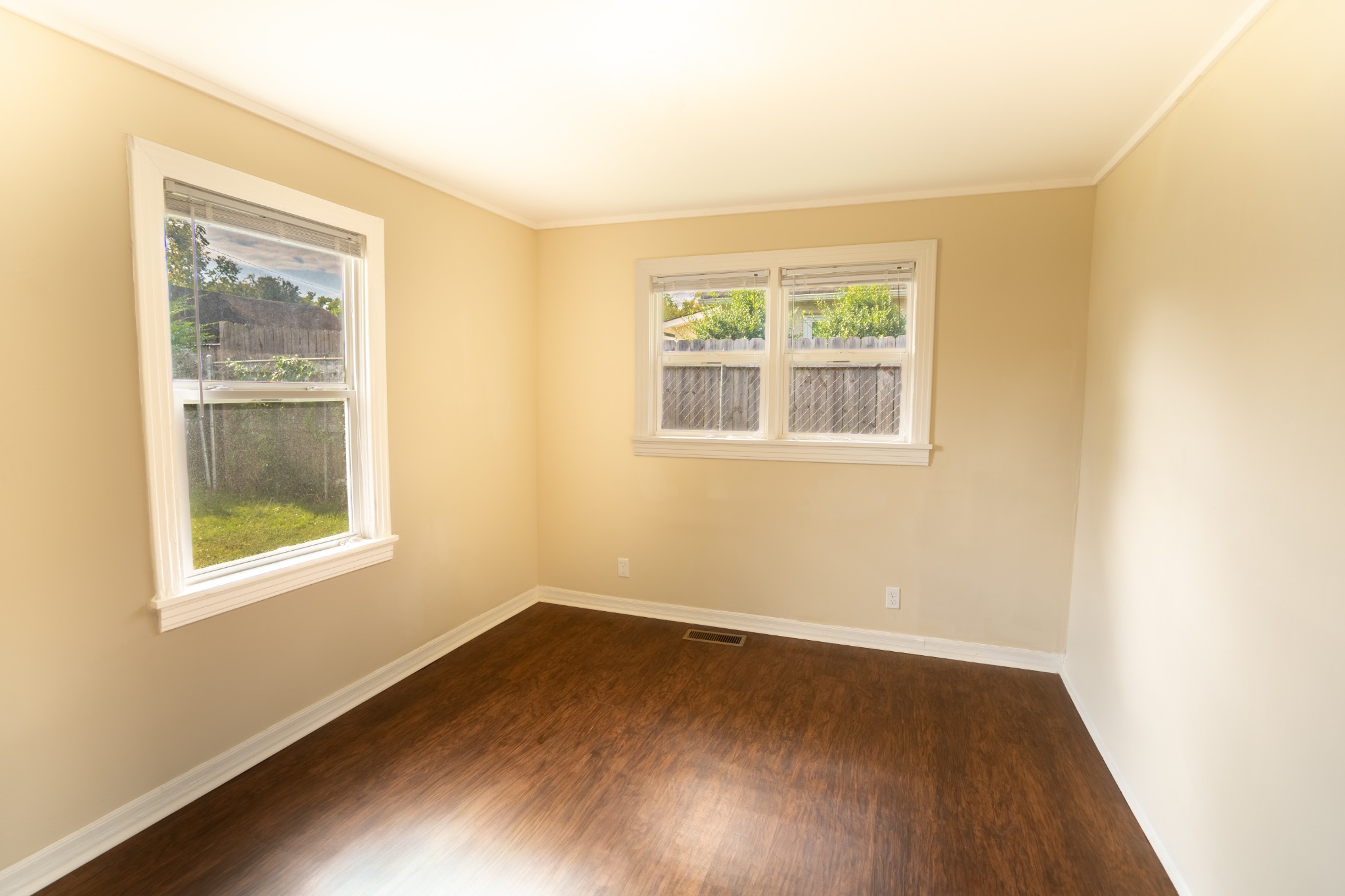 319 Eastover St Property Photo 13
