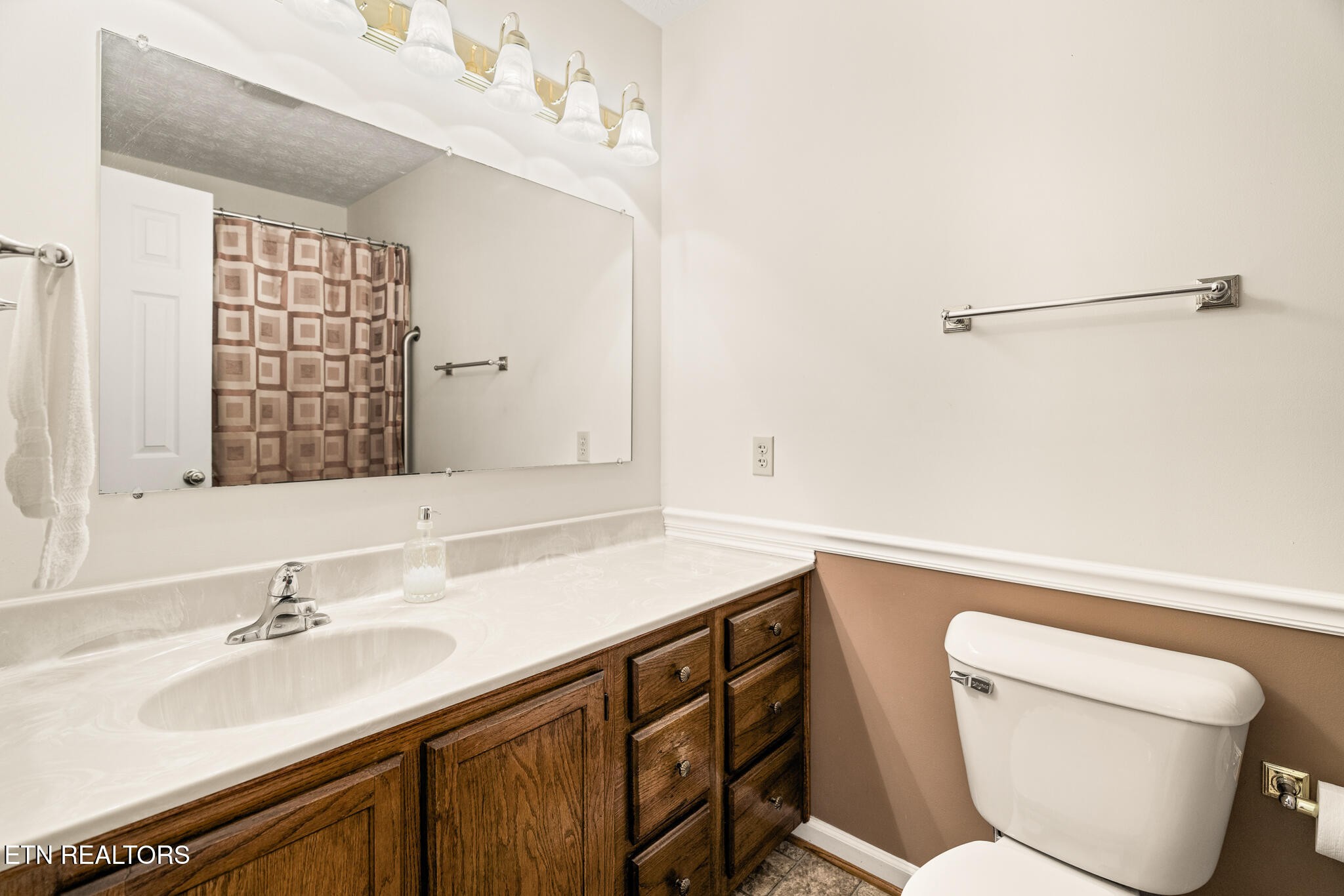165 Vanderview Drive Property Photo 10