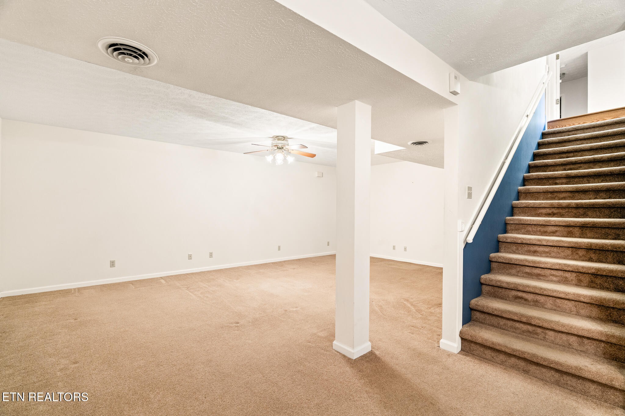 165 Vanderview Drive Property Photo 14