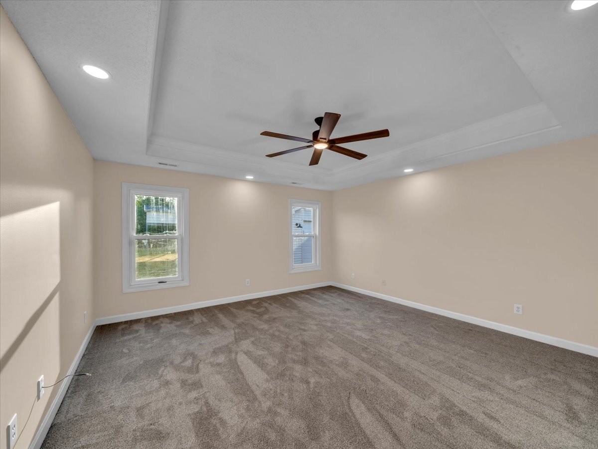 129 Edgebrook Dr Property Photo 31