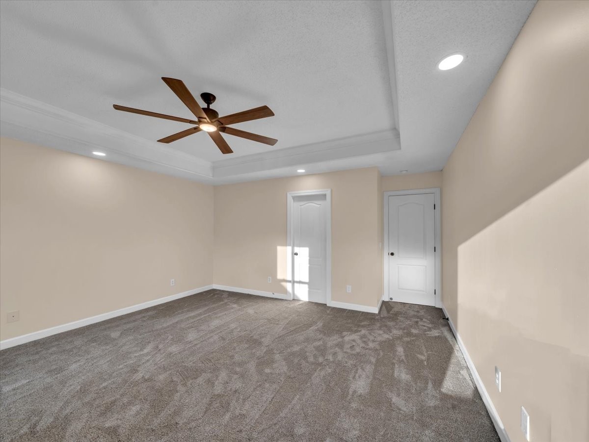 129 Edgebrook Dr Property Photo 34