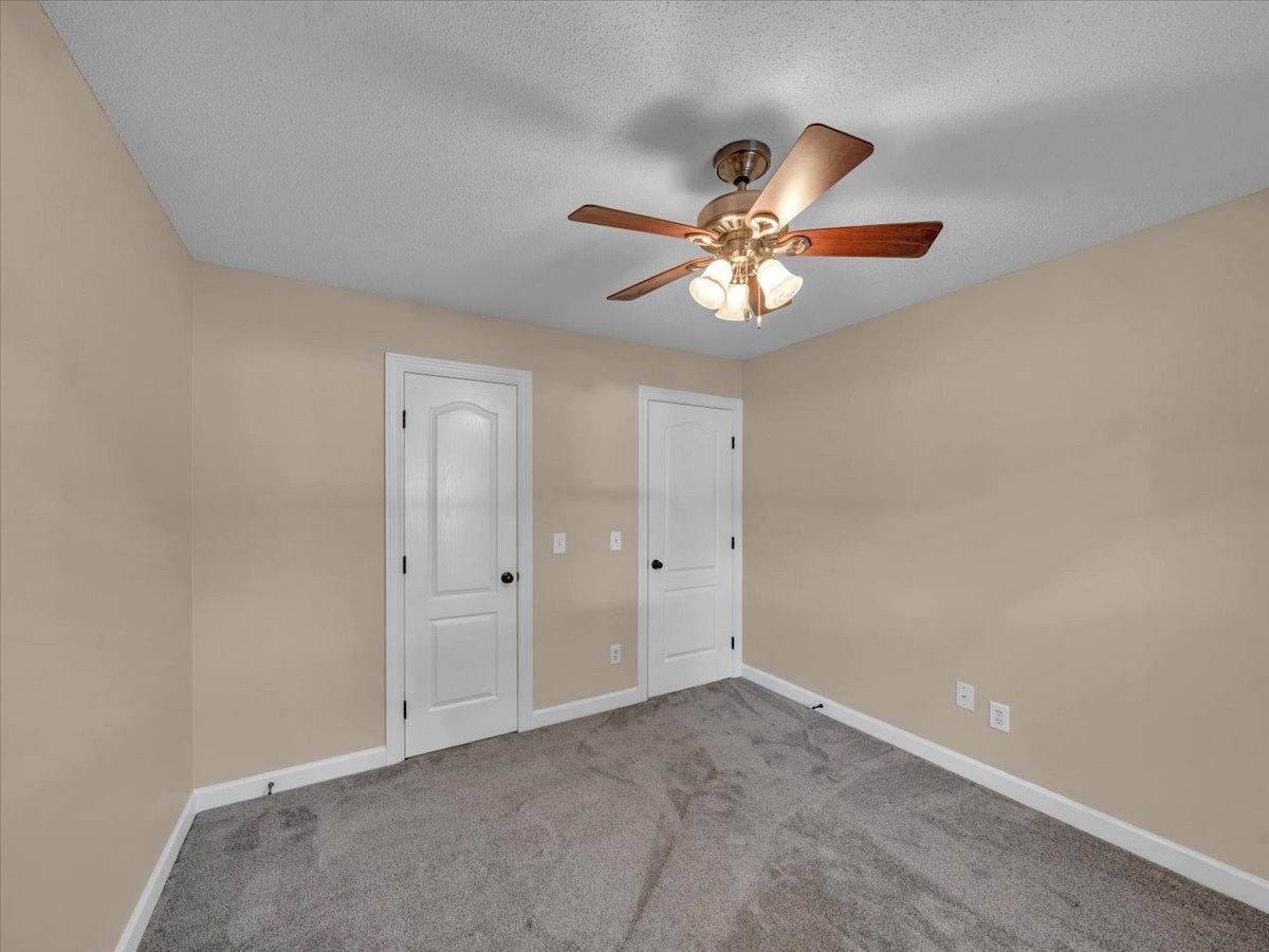 129 Edgebrook Dr Property Photo 51