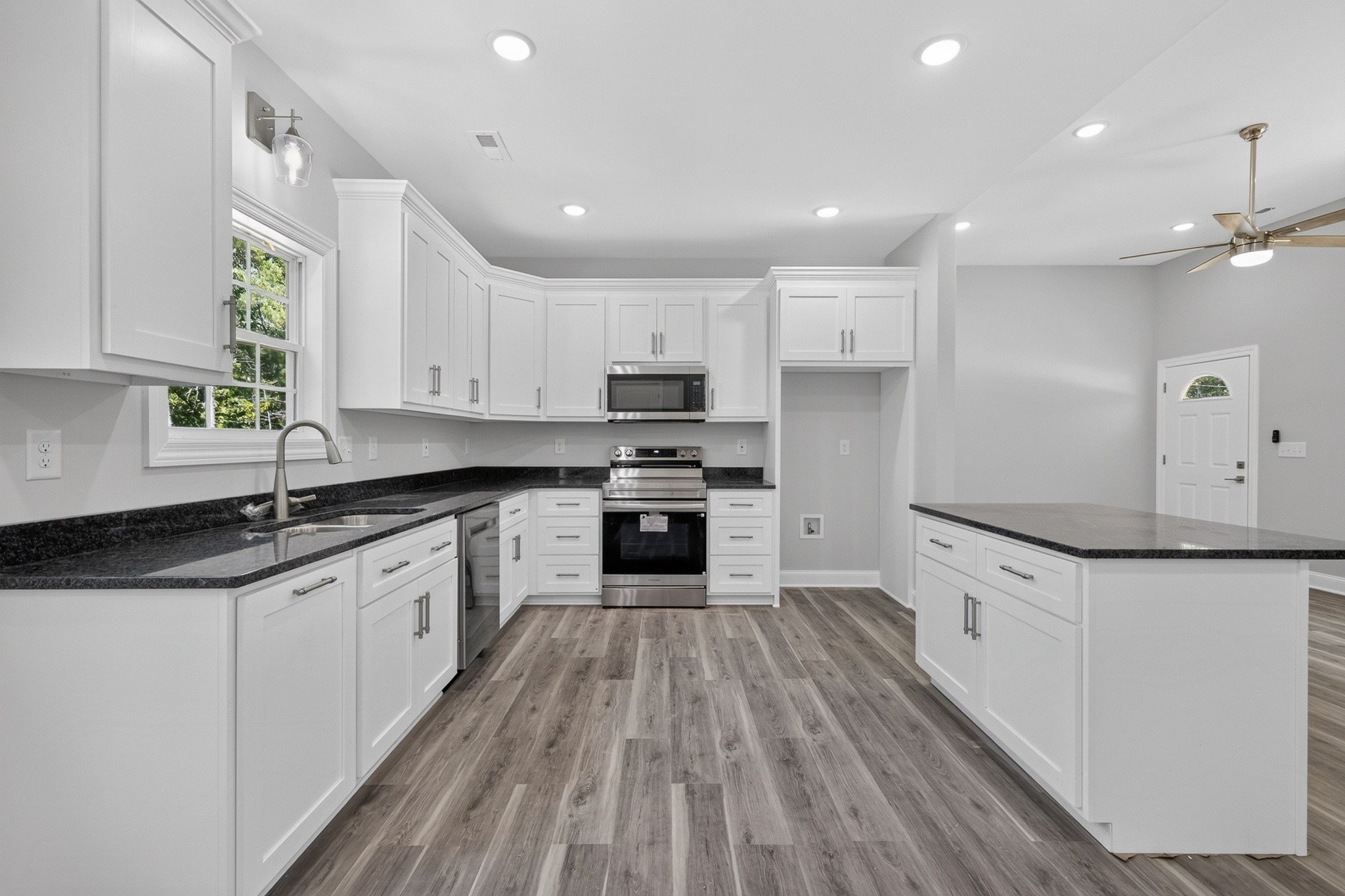 111 Bella Way Property Photo 16