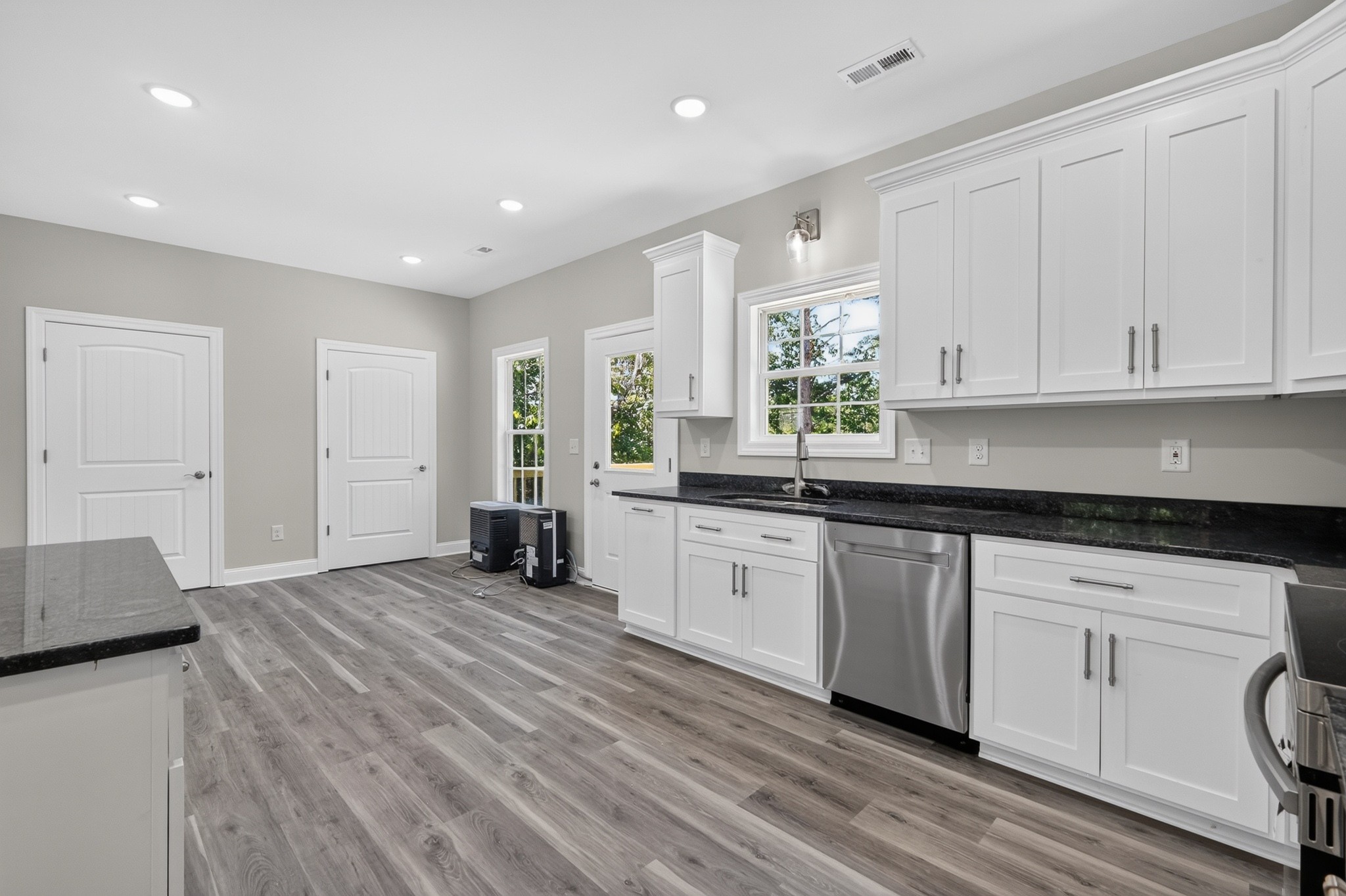 111 Bella Way Property Photo 18