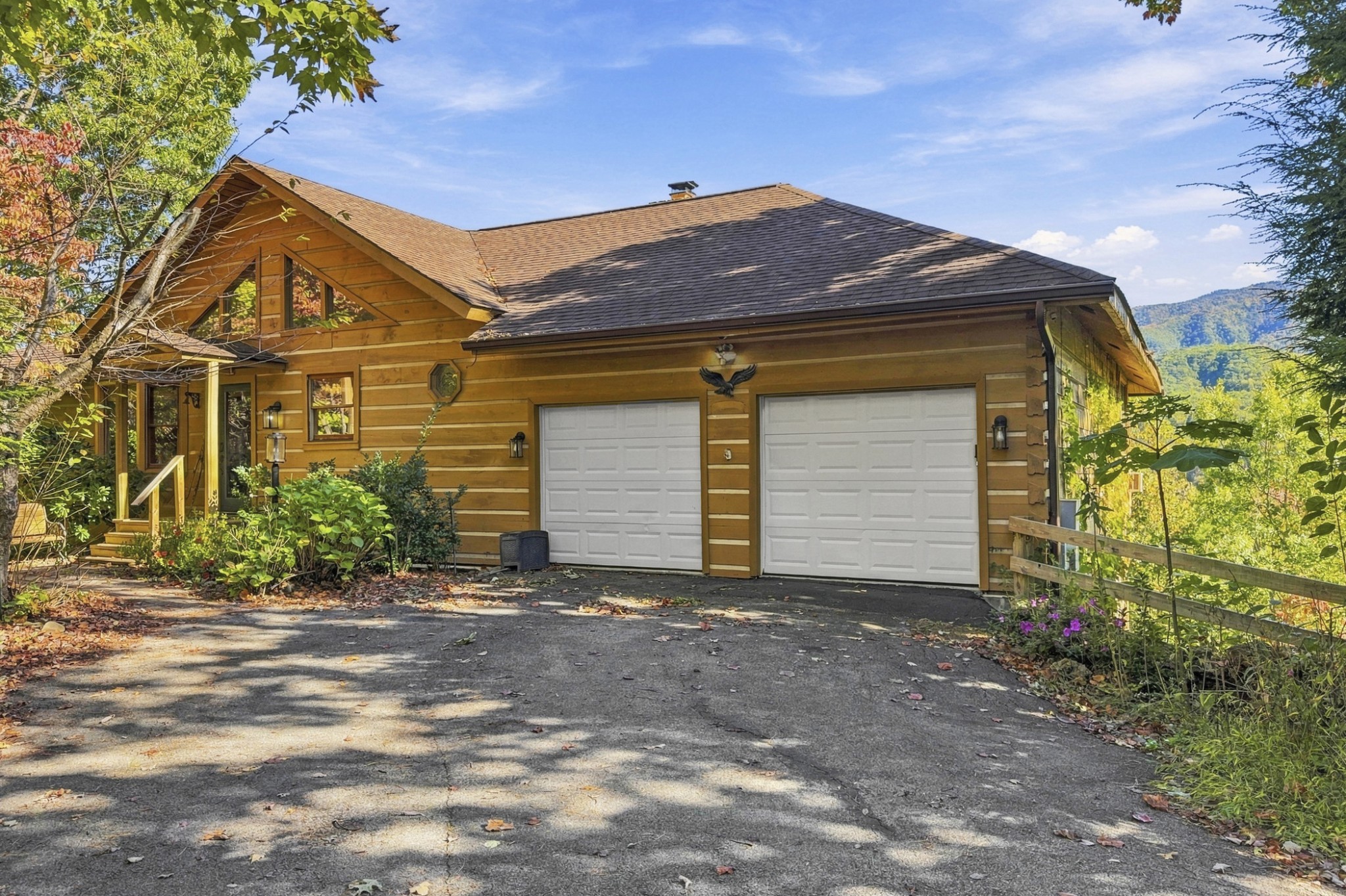 449 Lucerne Way Property Photo 2