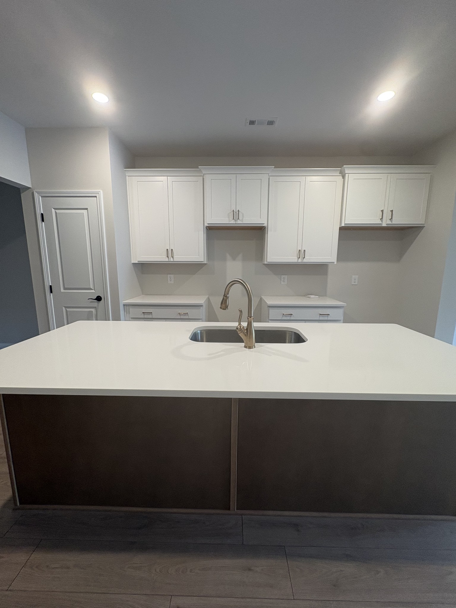 7313 Carothers Road Property Photo 8