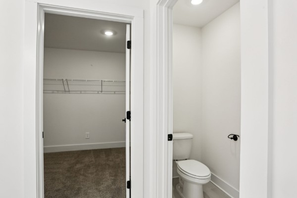 2420 Nolan Dr Property Photo 33