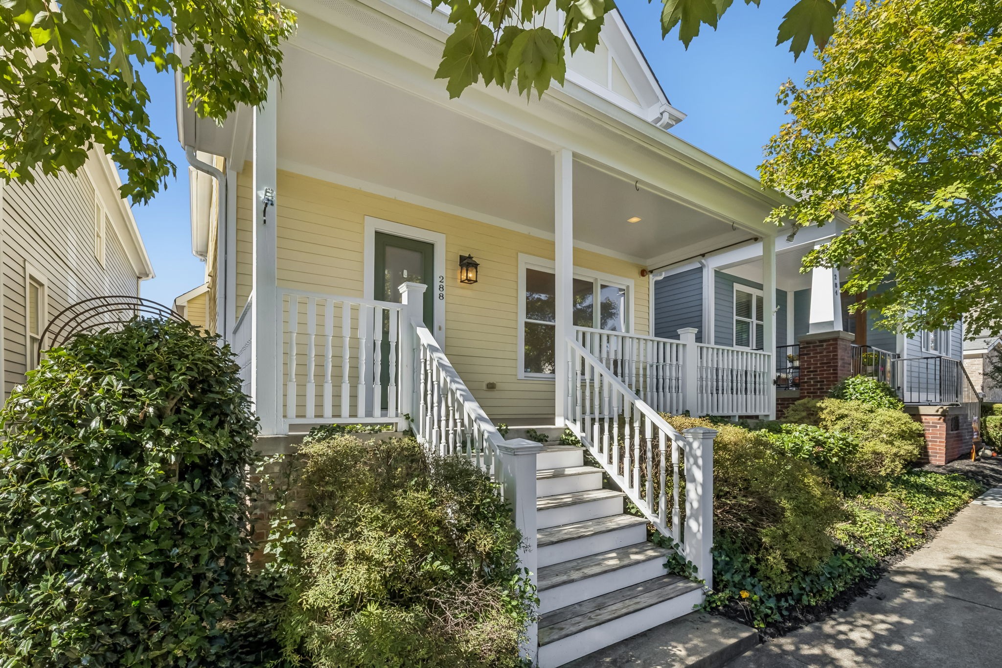 288 Augusta Ave Property Photo 1