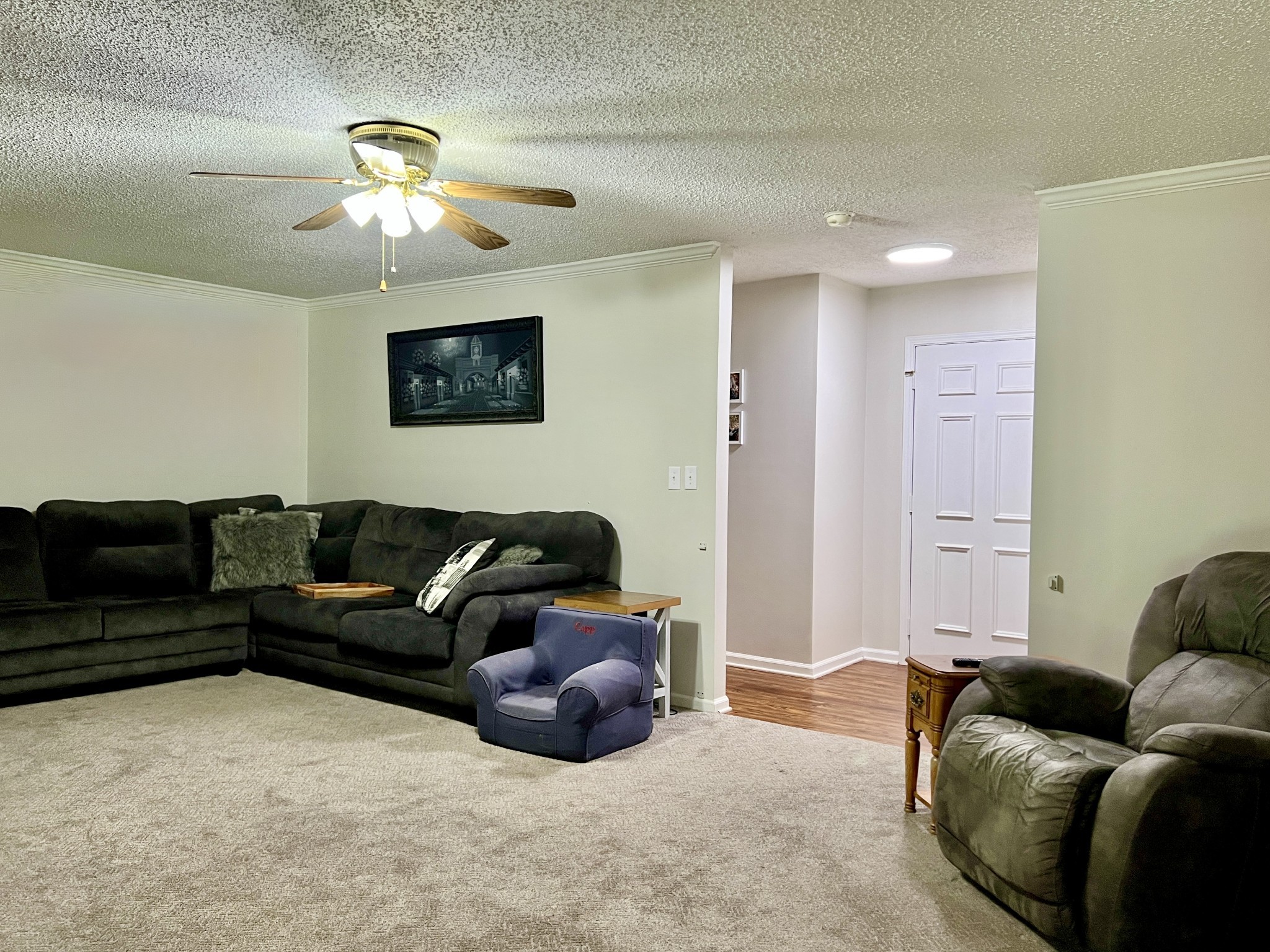 1010 S College St Property Photo 10