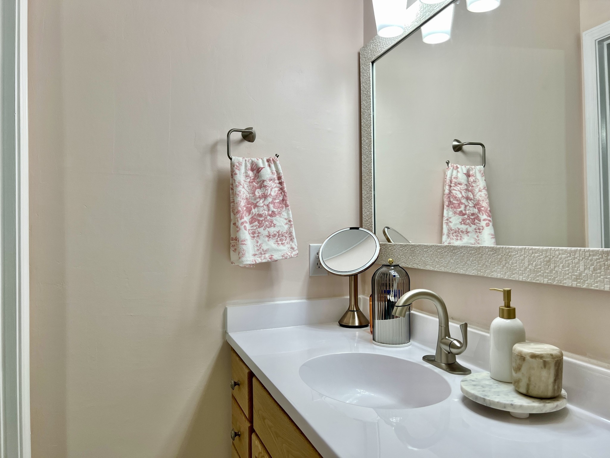 1010 S College St Property Photo 15