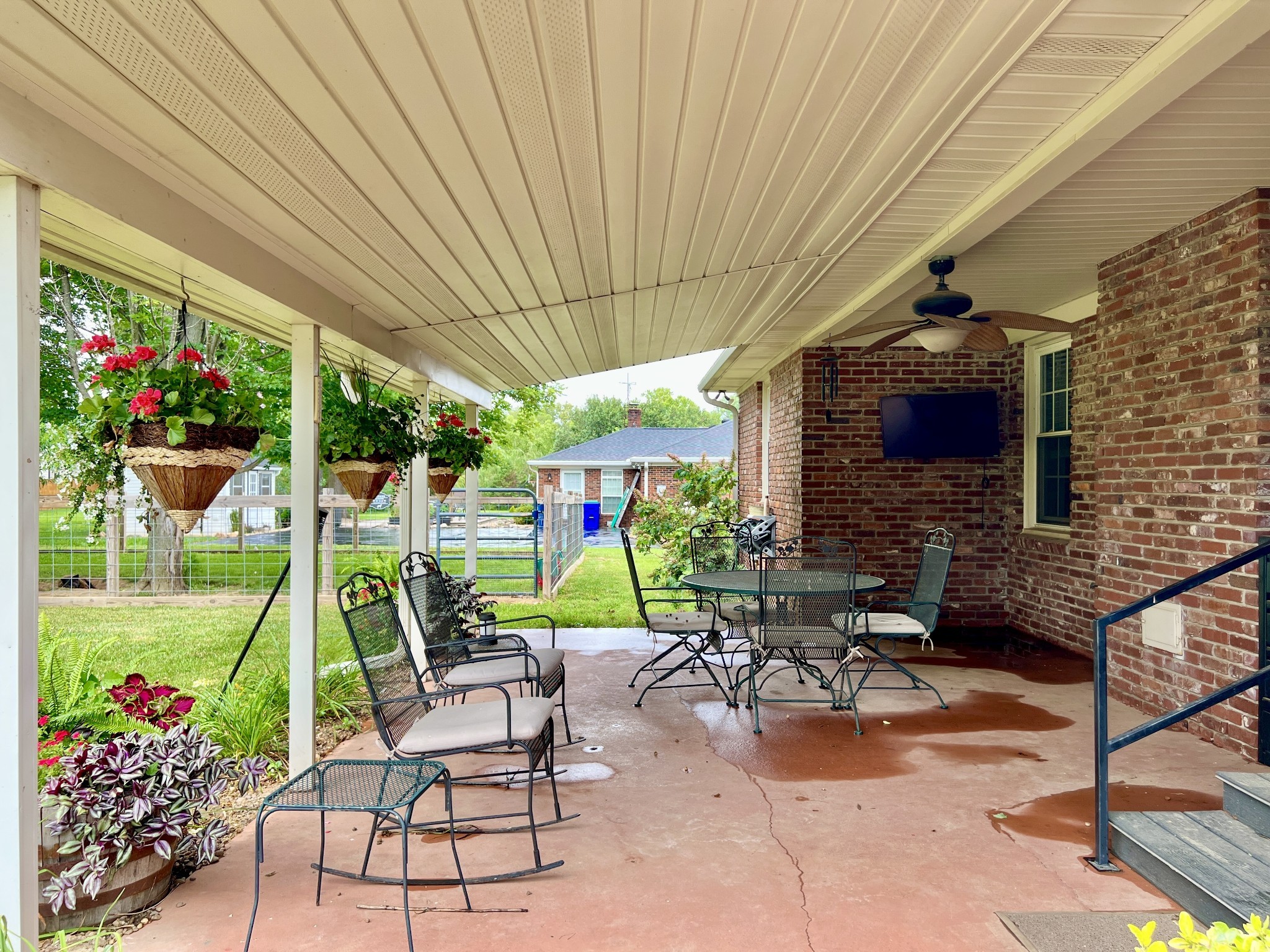 1010 S College St Property Photo 32