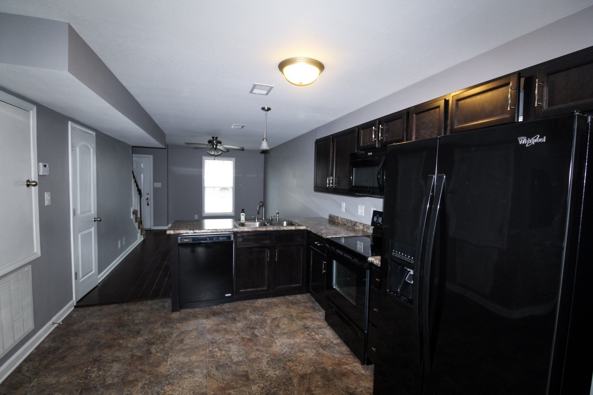 2256 Mccormick Ln Property Photo 5