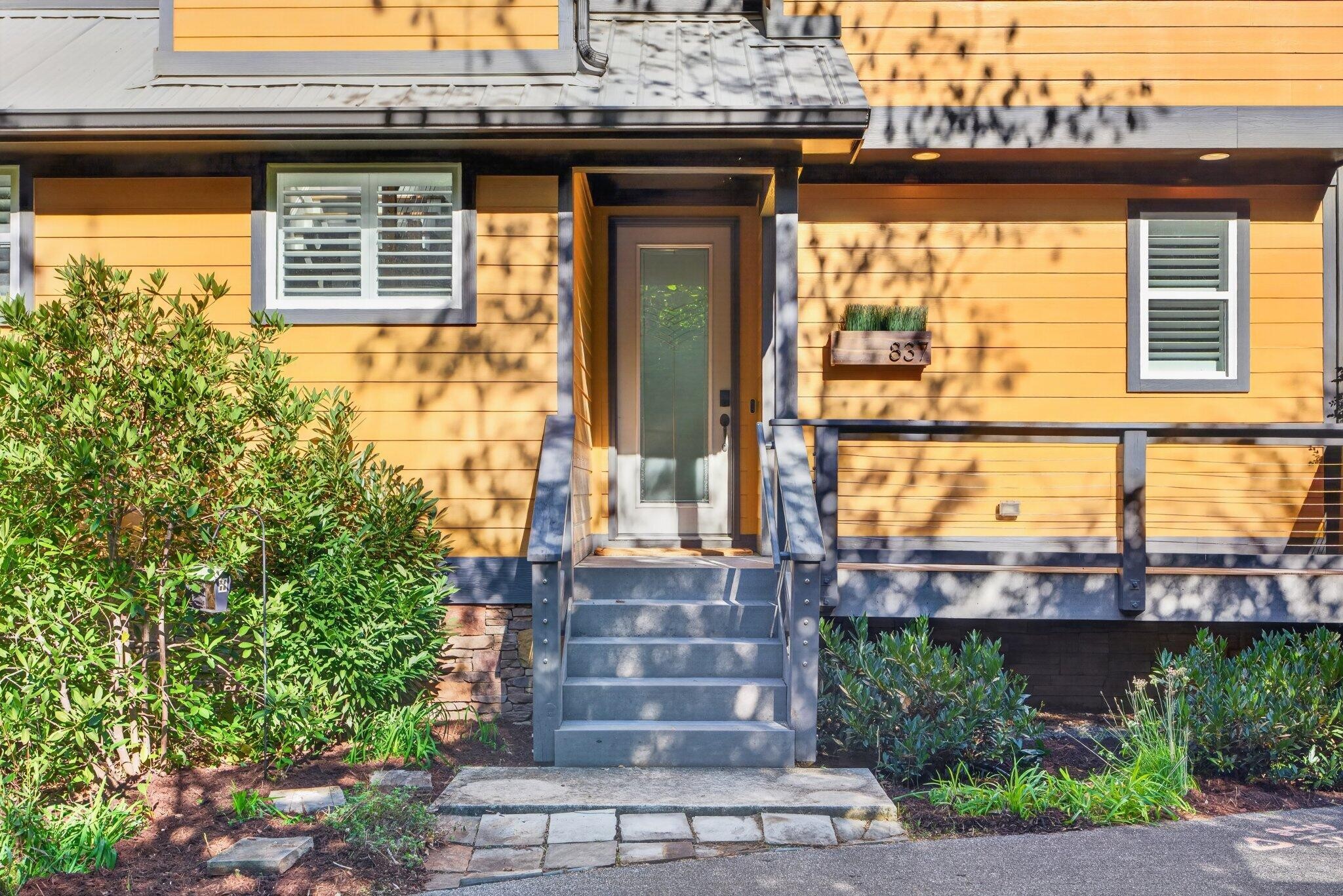 837 Stellar View Property Photo 4