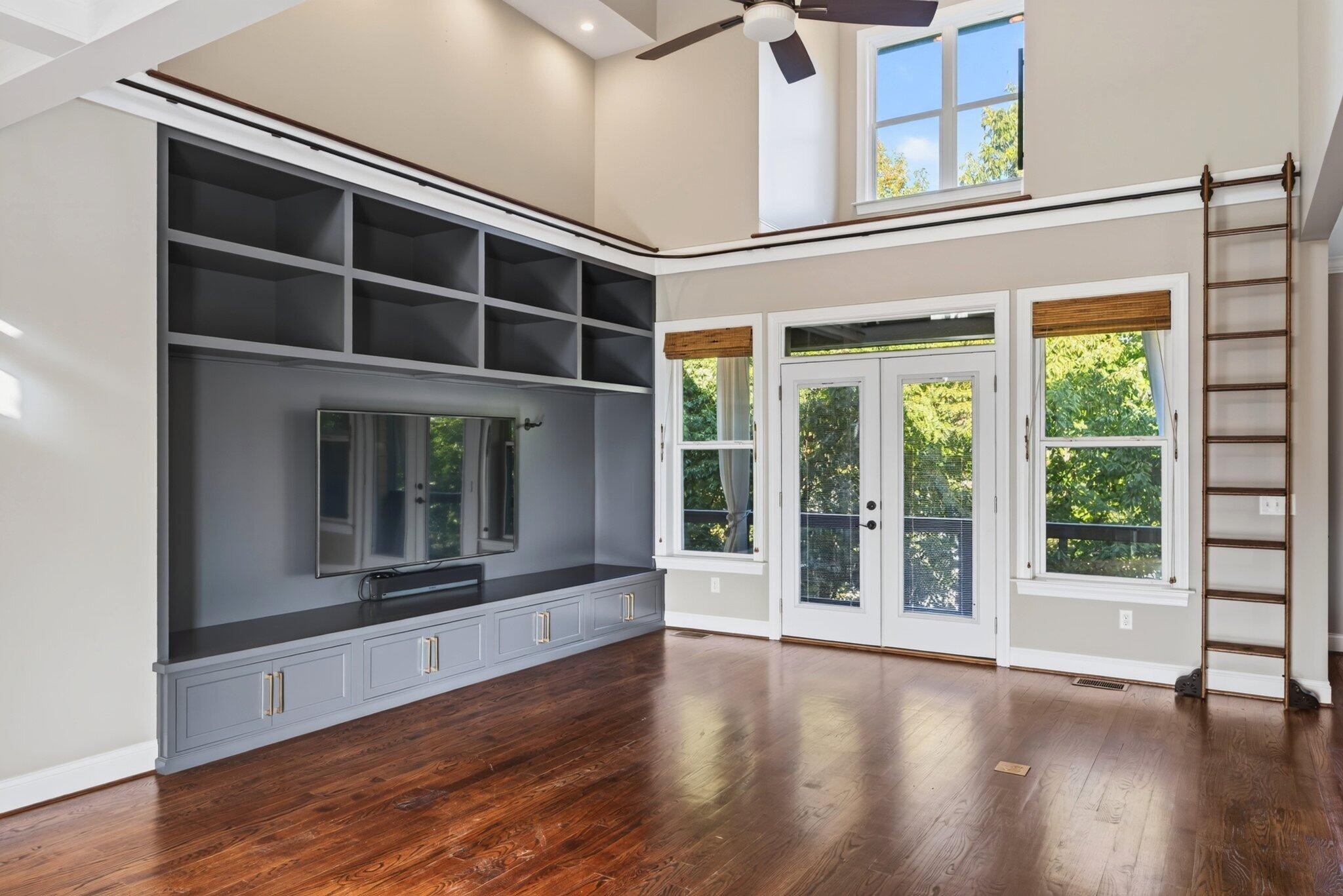 837 Stellar View Property Photo 7
